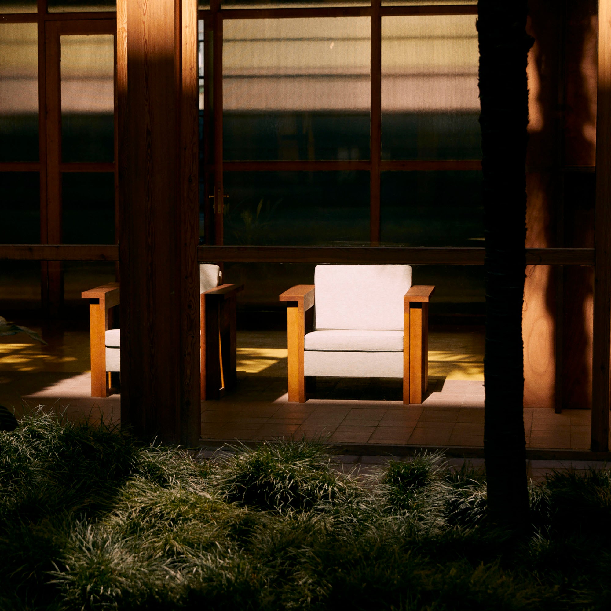 Symmetry Lounge Chair