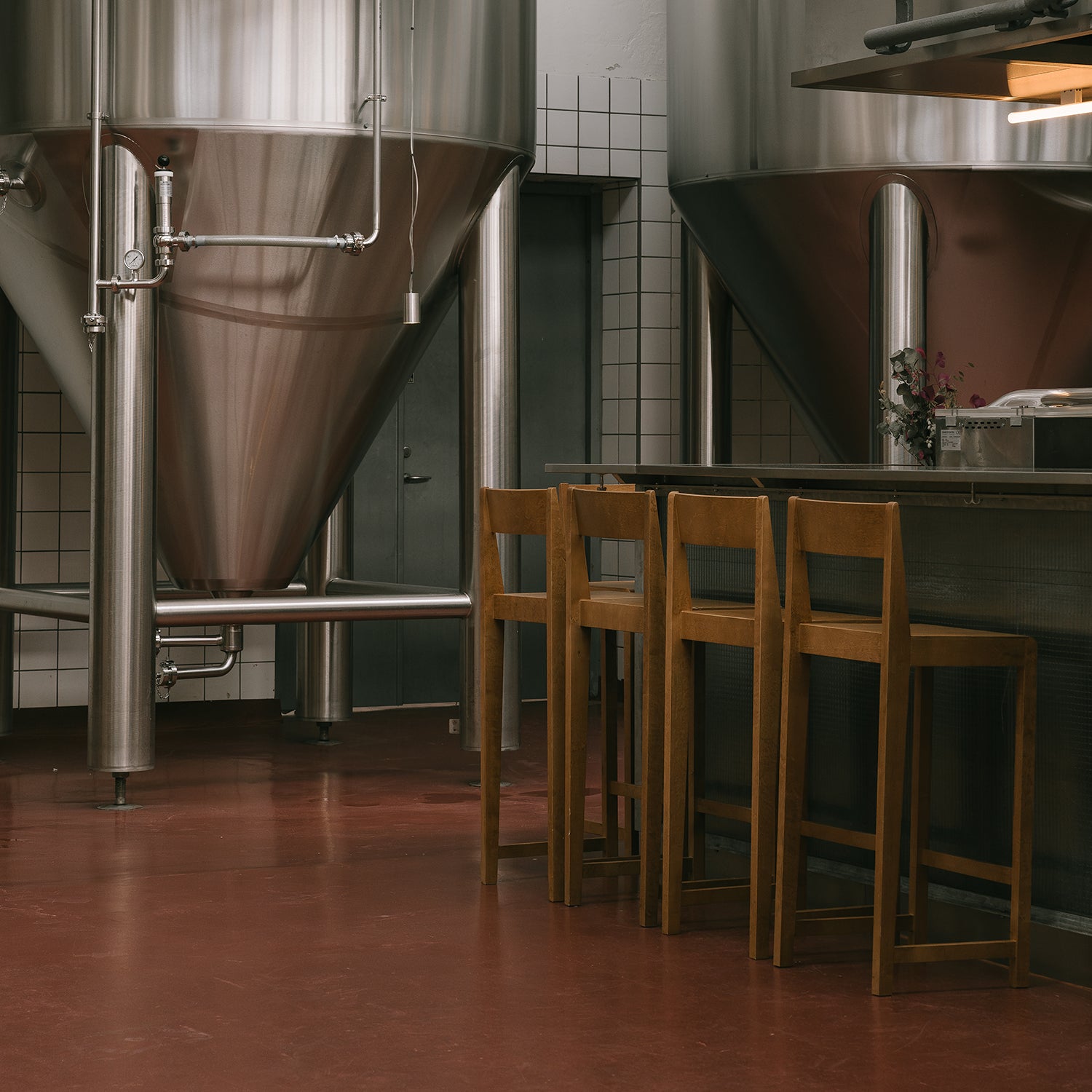 01 Bar + Counter Chair