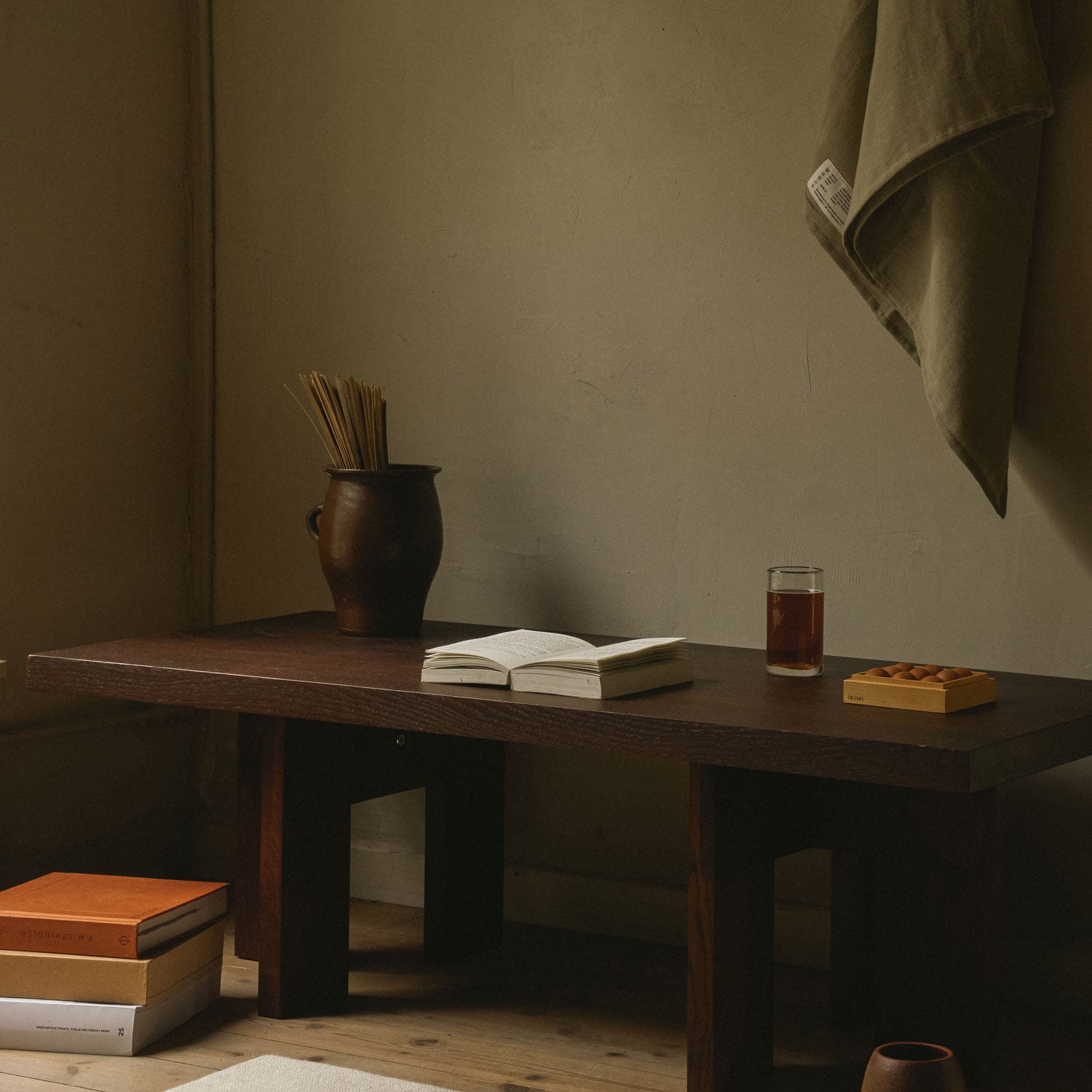 Farmhouse Coffee Table: LS