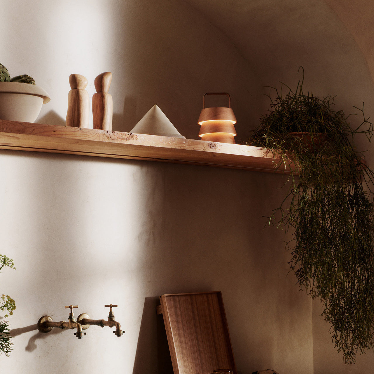 Luver Portable Lamp