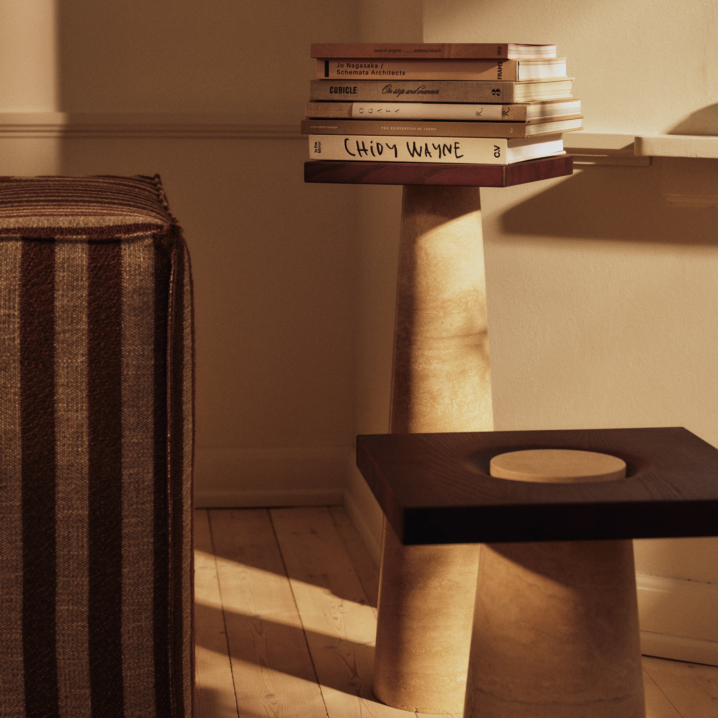 Grova Pedestal