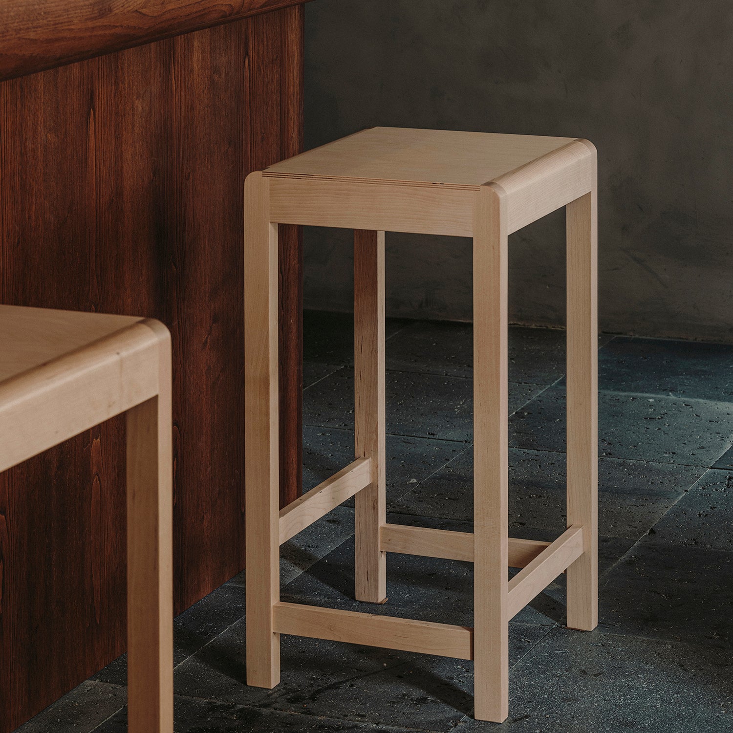 01 Bar + Counter Stool