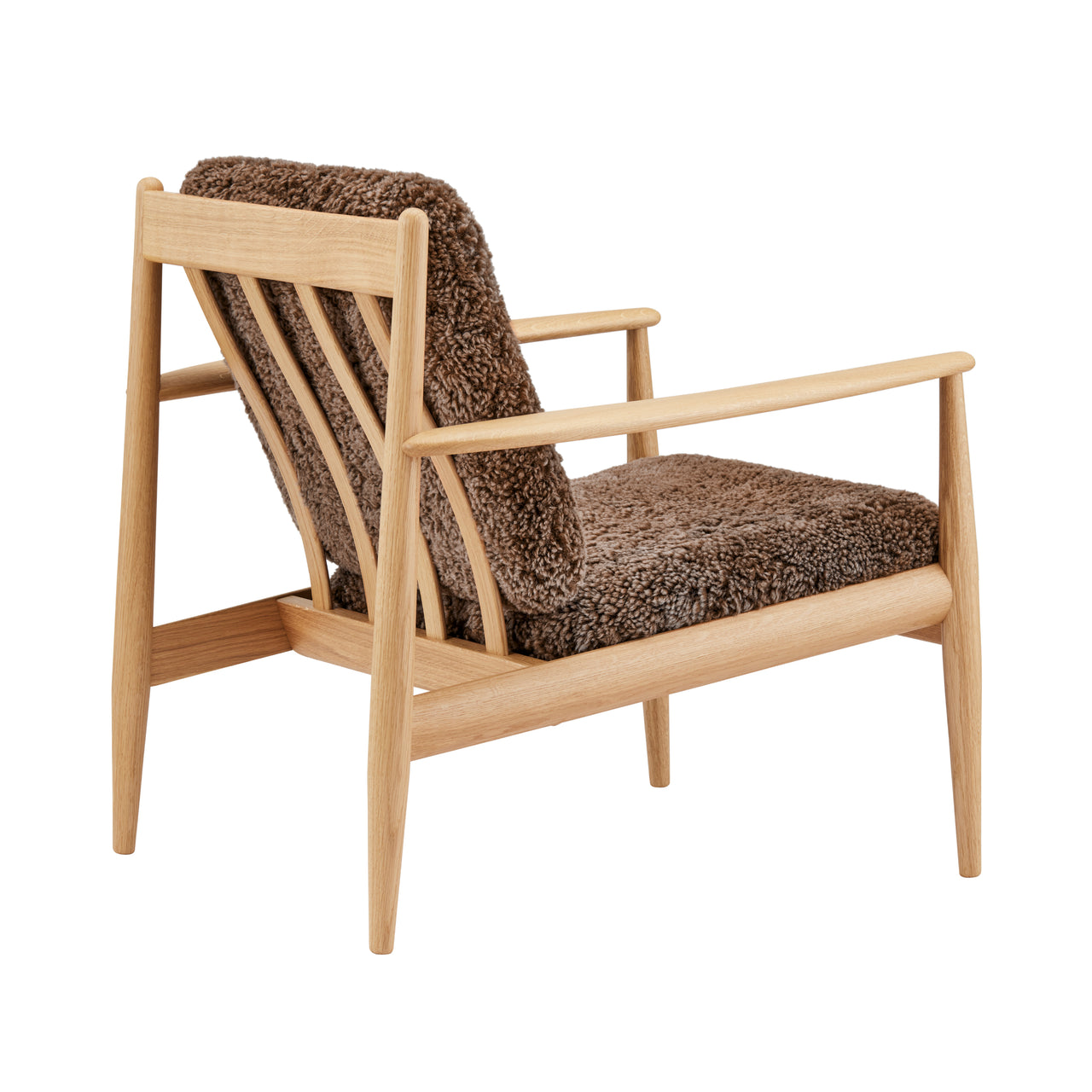 GJ 118 Easy Chair: European Oak + Sheepskin