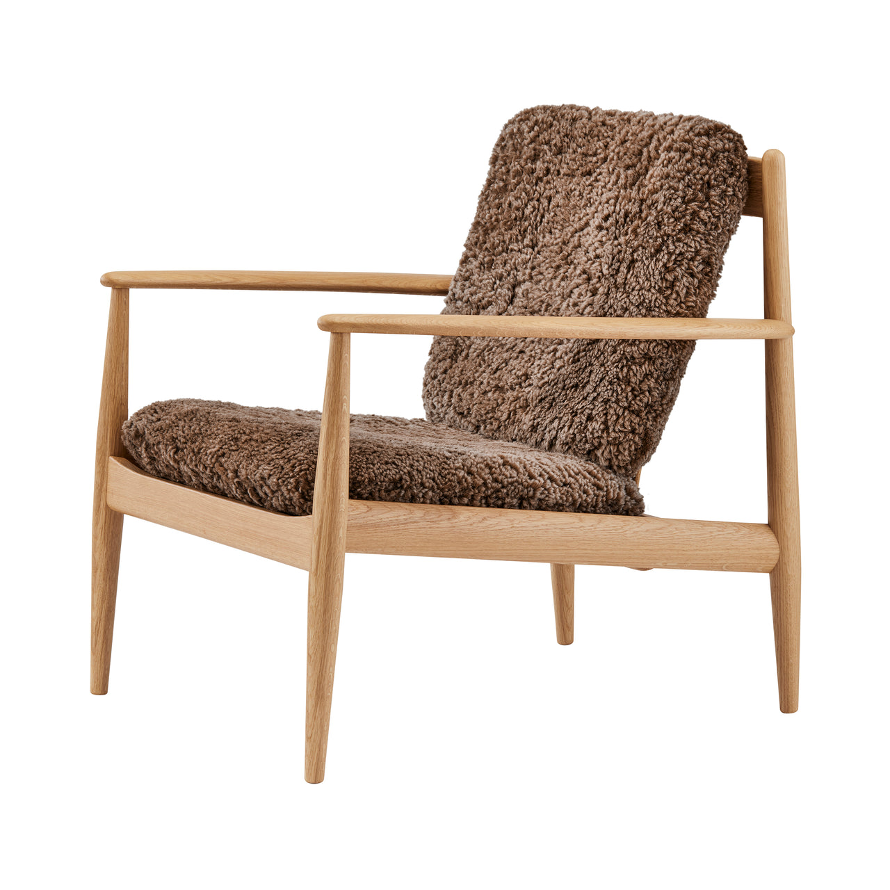 GJ 118 Easy Chair: European Oak + Sheepskin