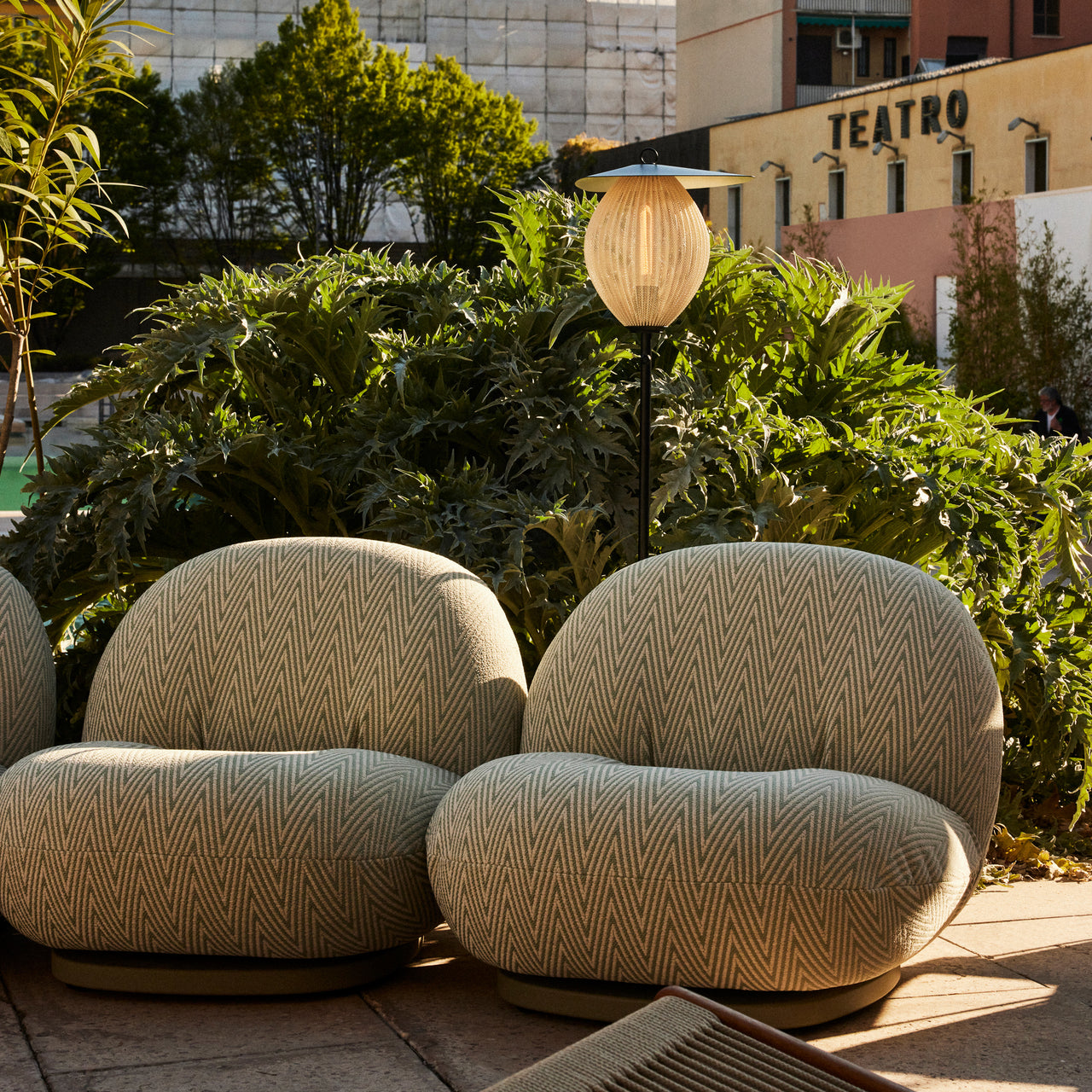 Satellite Outdoor Floor Lamp