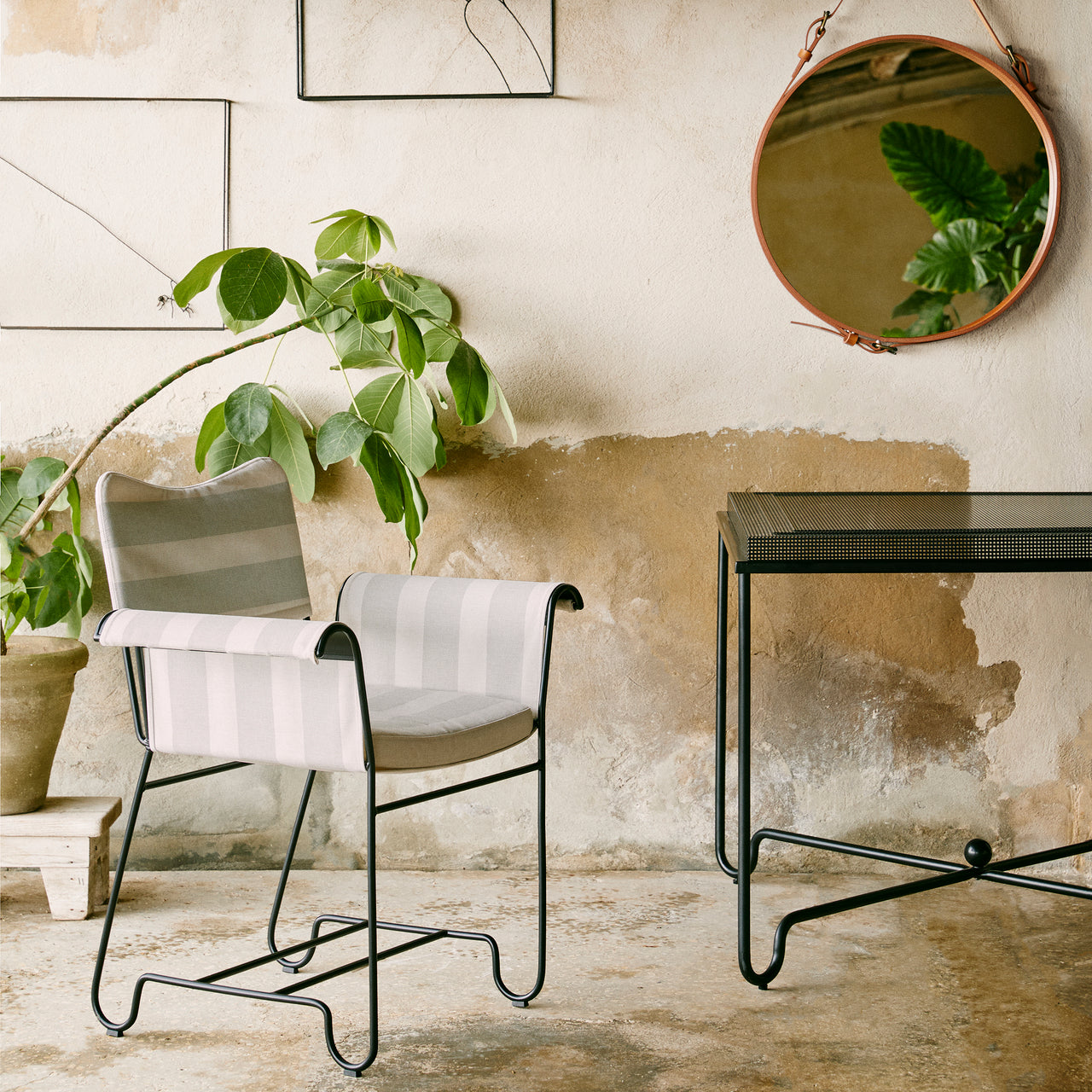 Tropique Dining Chair: Outdoor