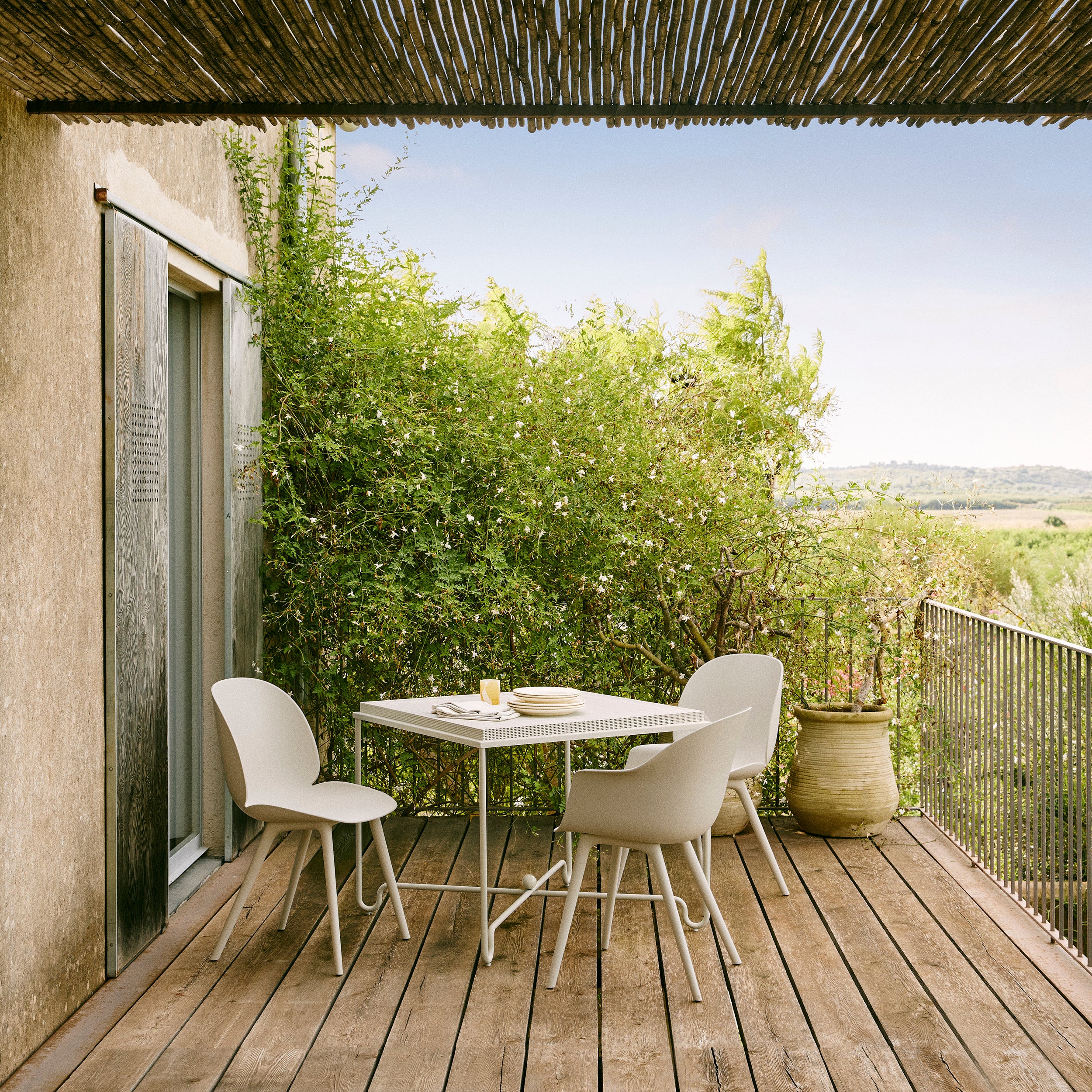 Tropique Dining Table: Outdoor
