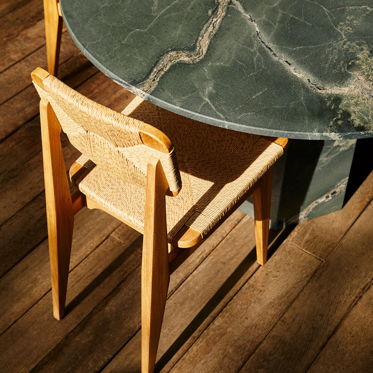 C-Dining Chair: Outdoor