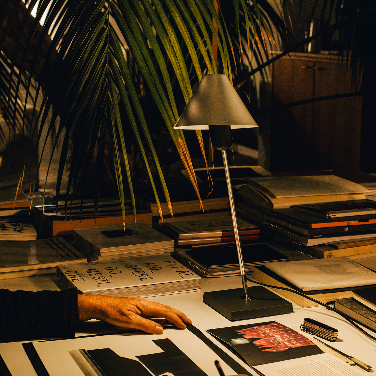 Gira Table Lamp