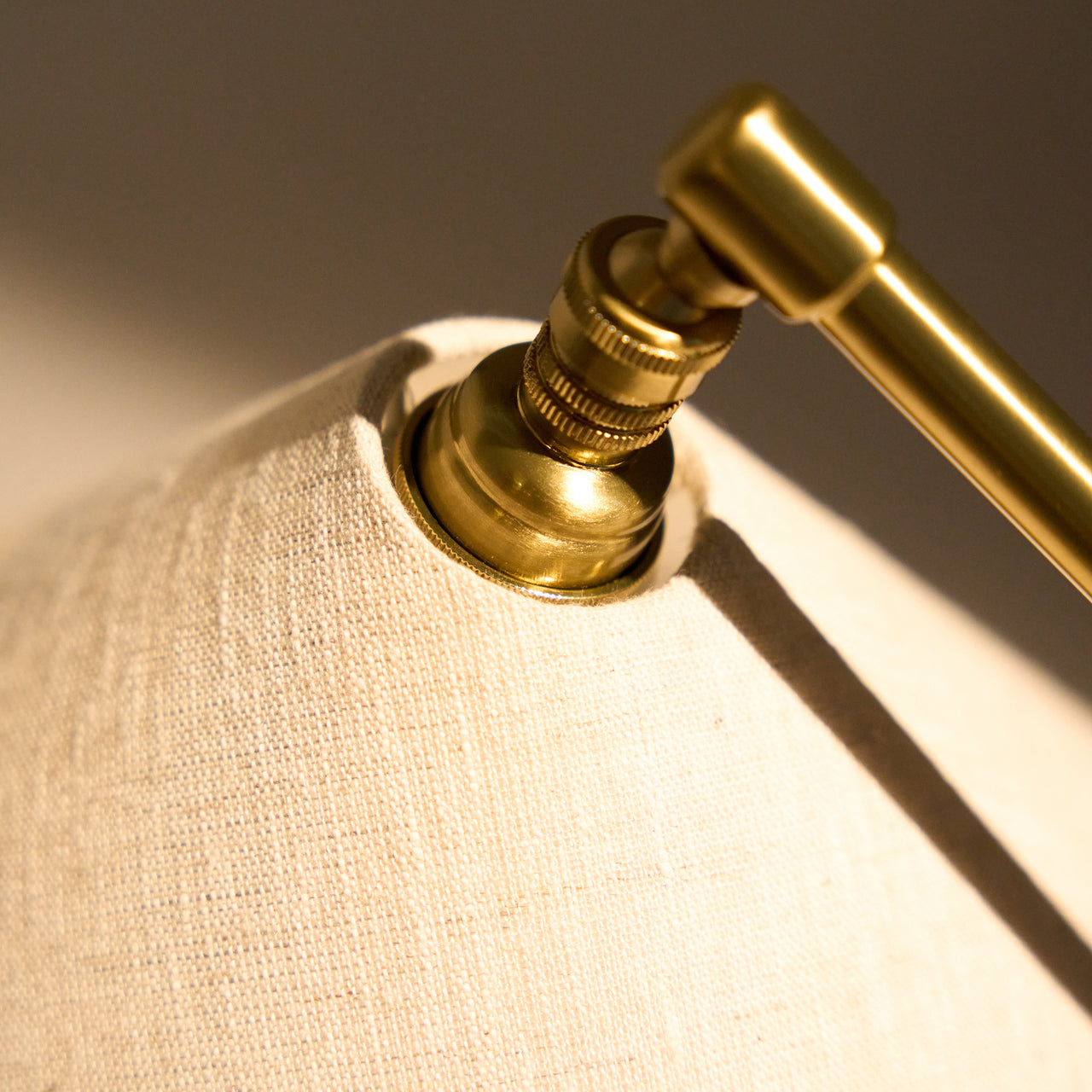 Gräshoppa Table Lamp: Fabric Shade