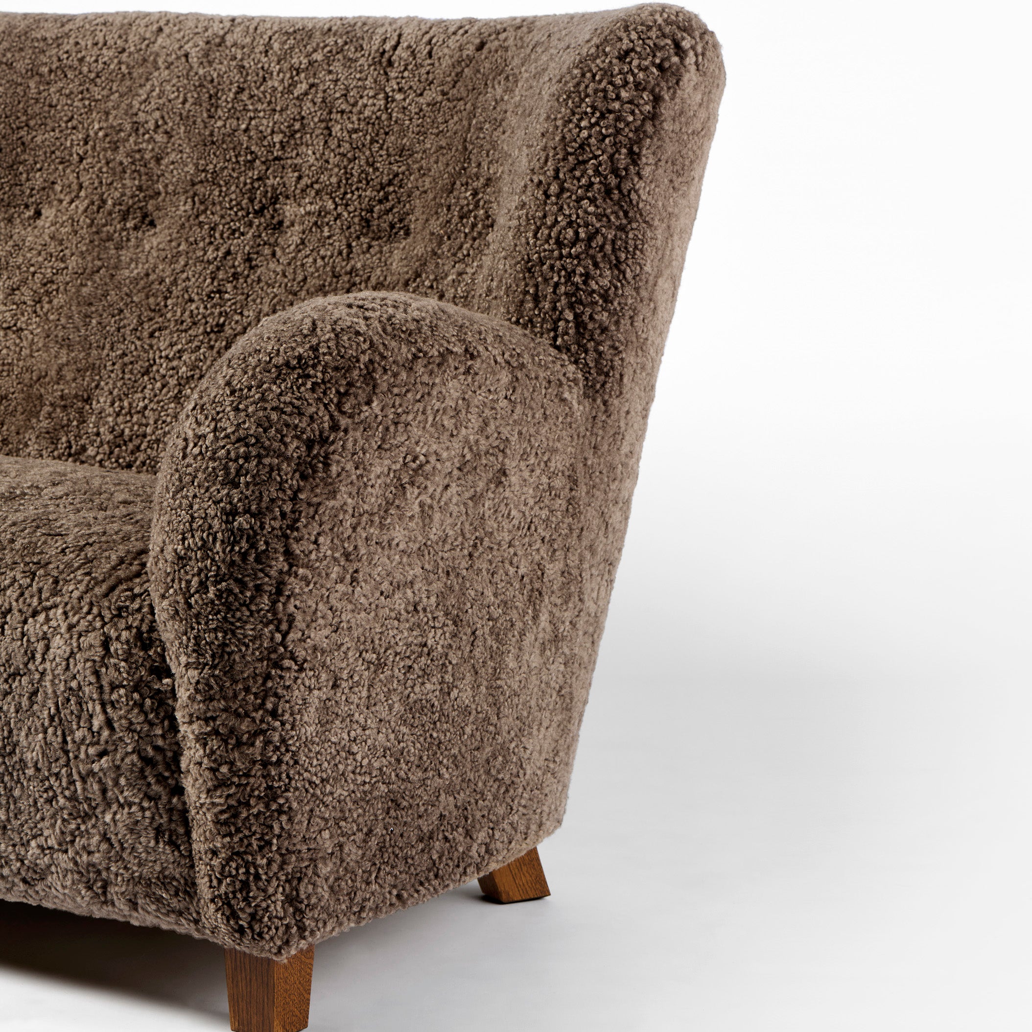 Karu Sofa