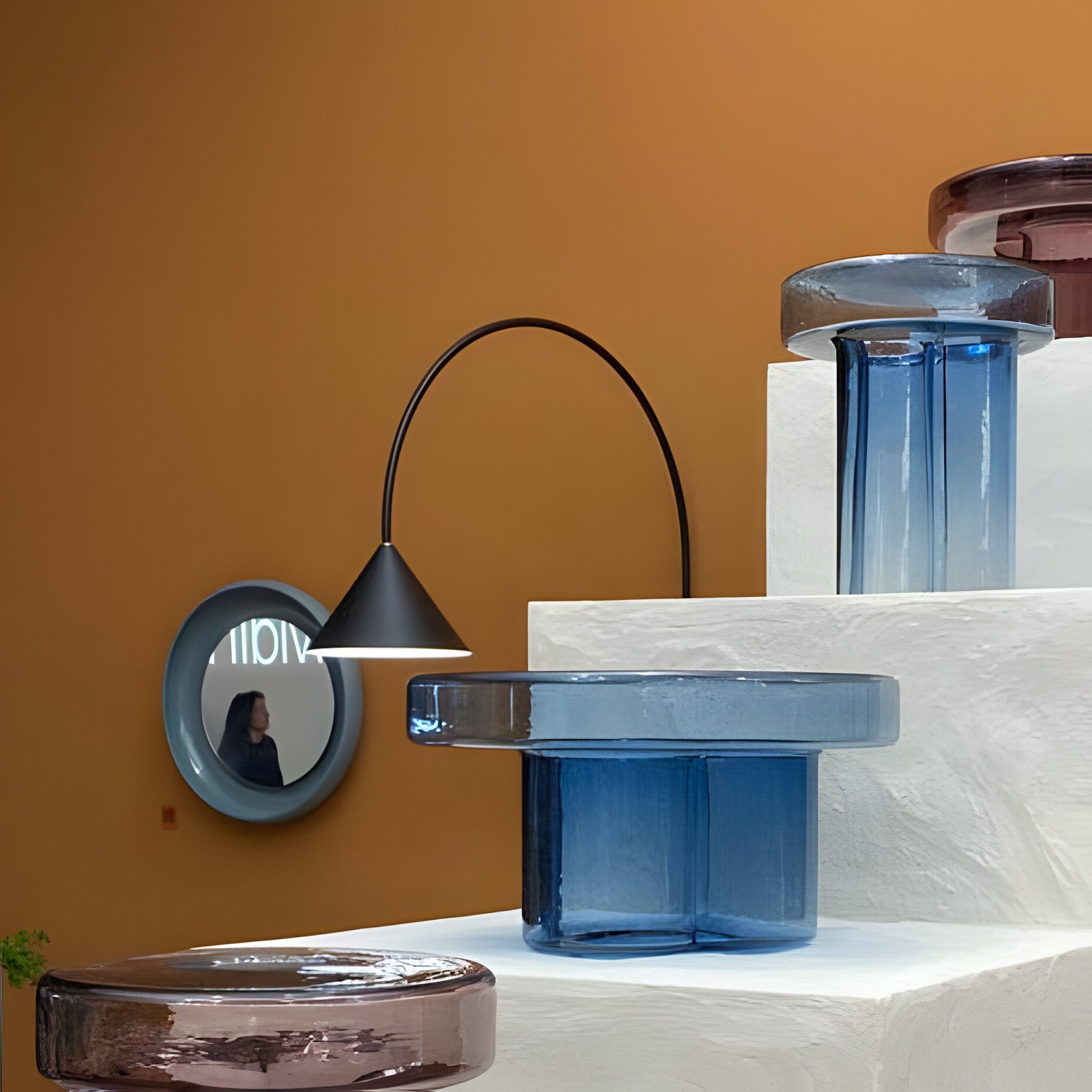 Ozz Wall Lamp