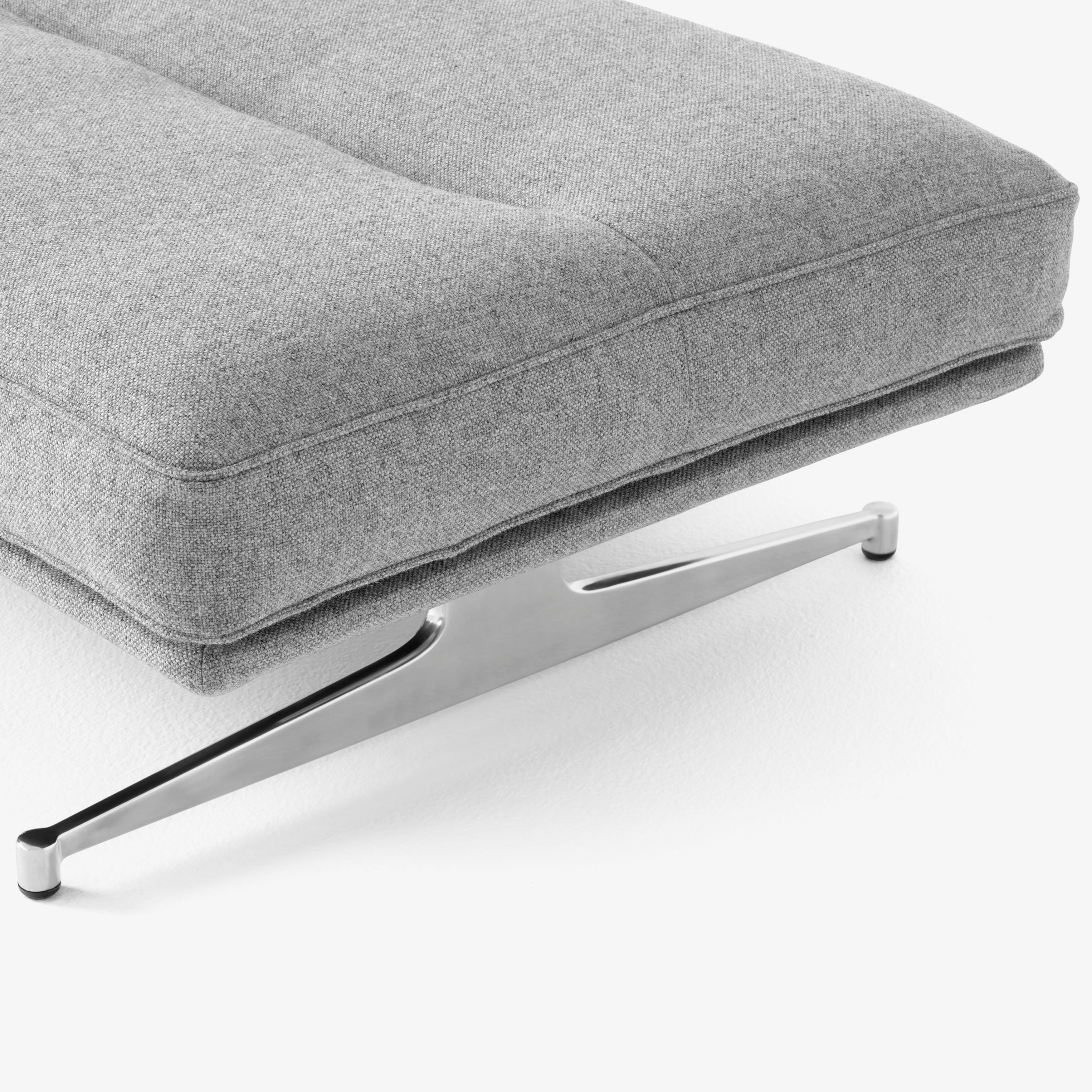 Inland Pouf: AV32 + DI