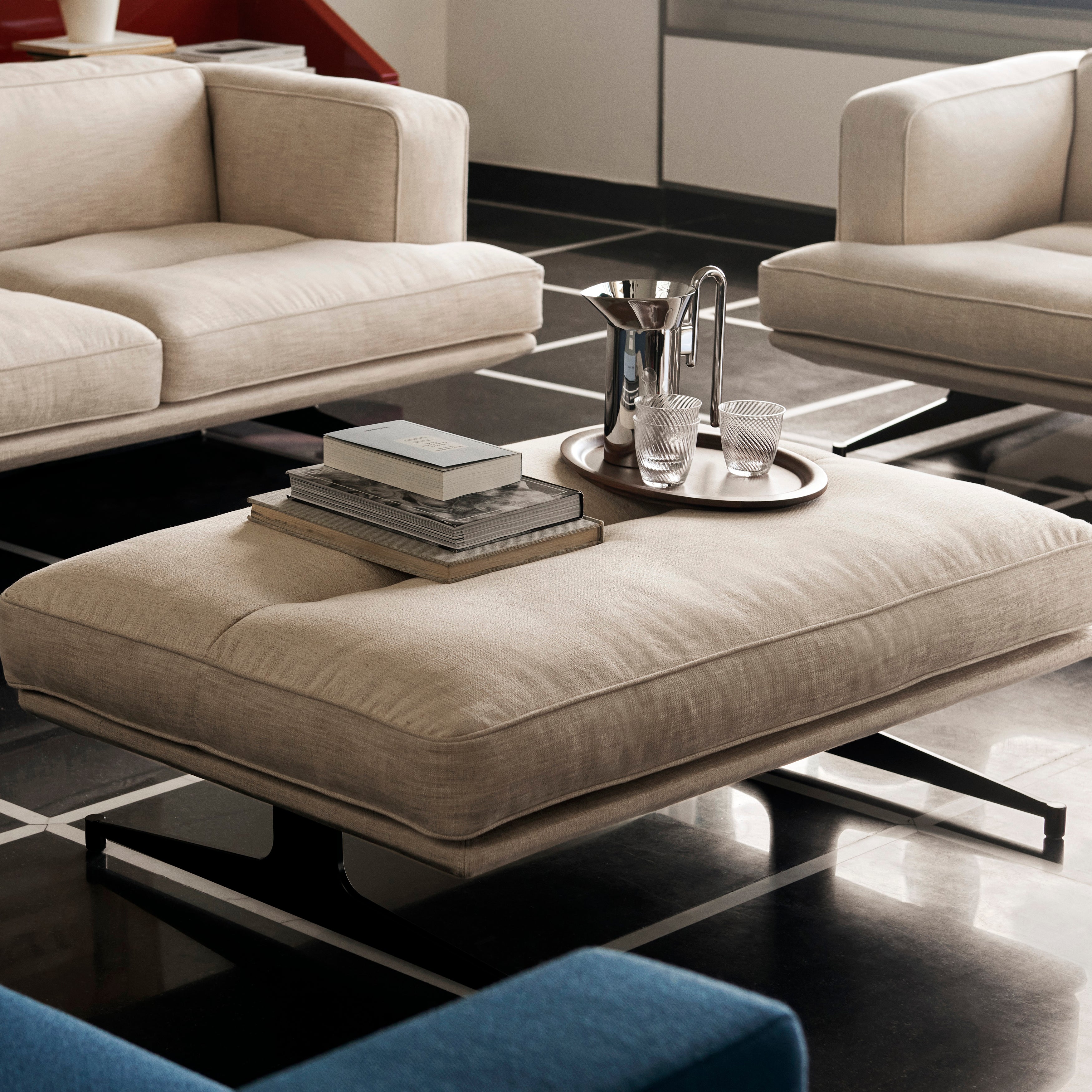 Inland Pouf: AV32 + LS