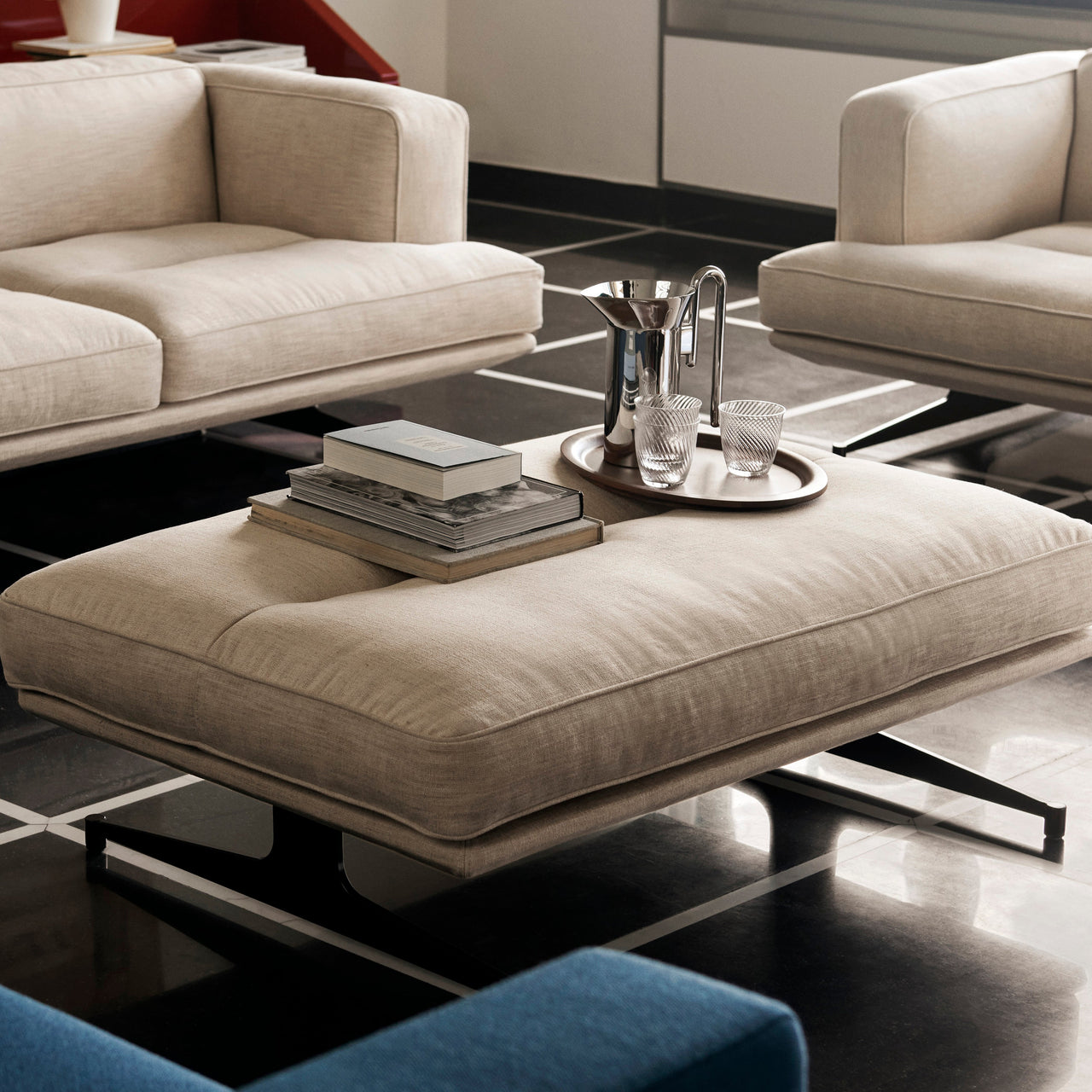 Inland Pouf: AV32 + LS