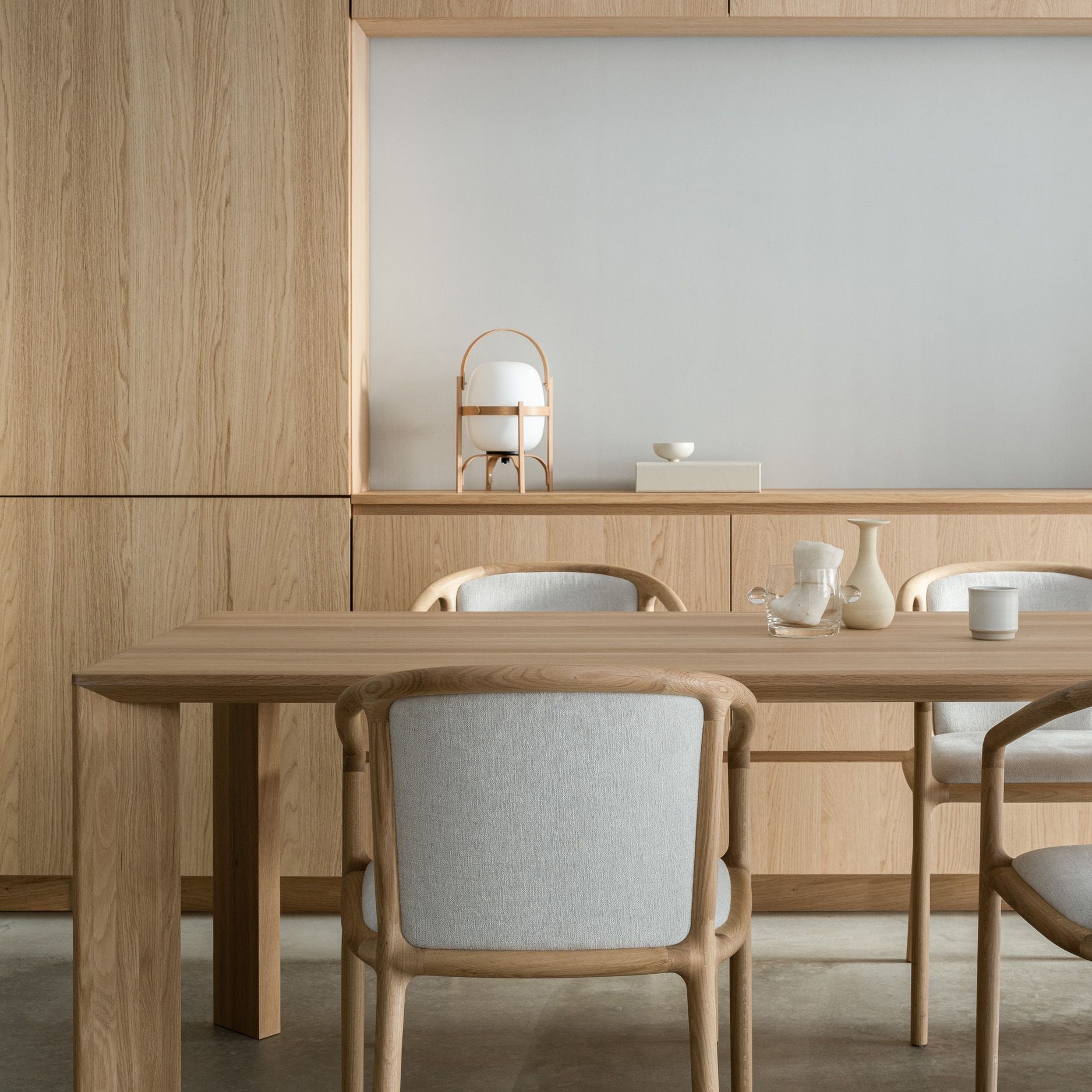 Azabu Residence Dining Table A-DT02