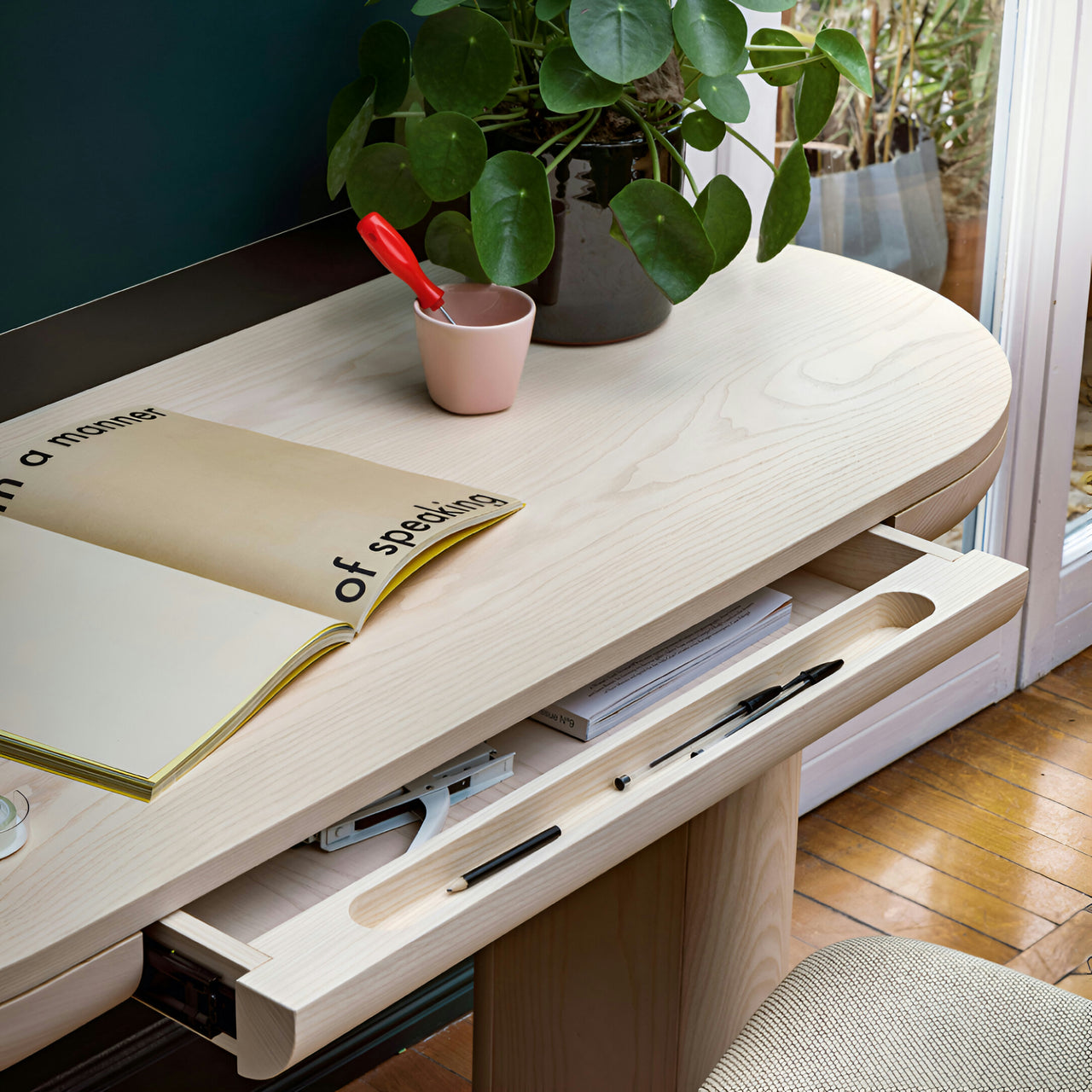 Jumbo Desk