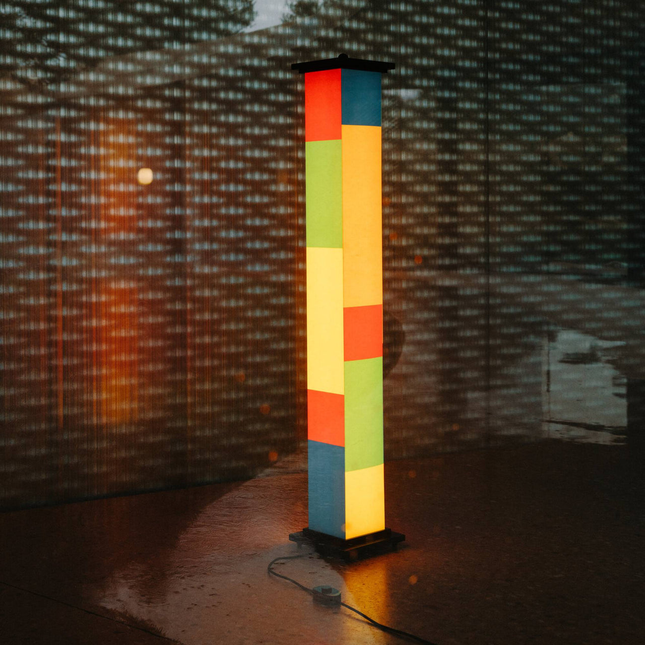 La Bella Durmiente Floor Lamp