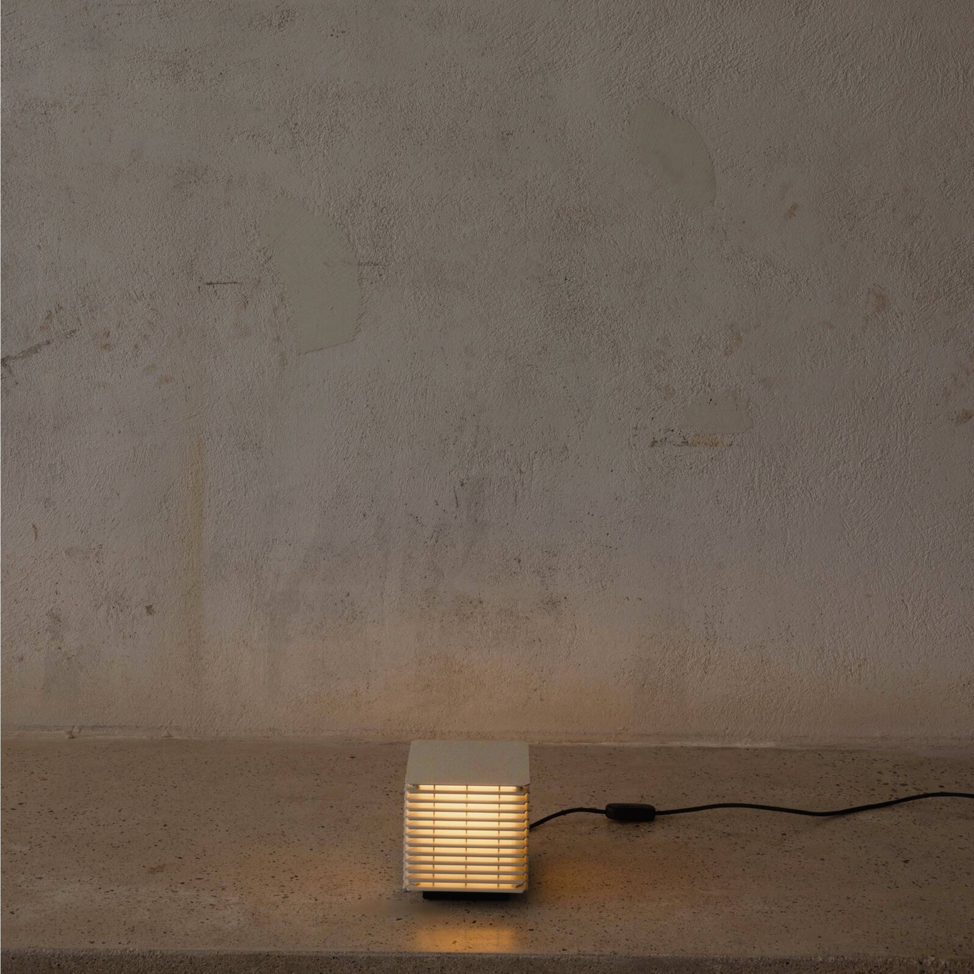 Shiro Table Lamp