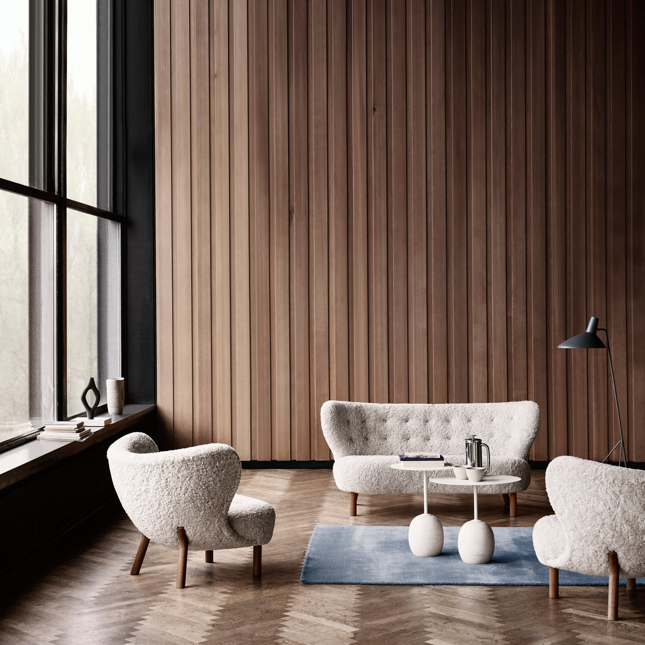 Little Petra Lounge Chair: VB1 + LS