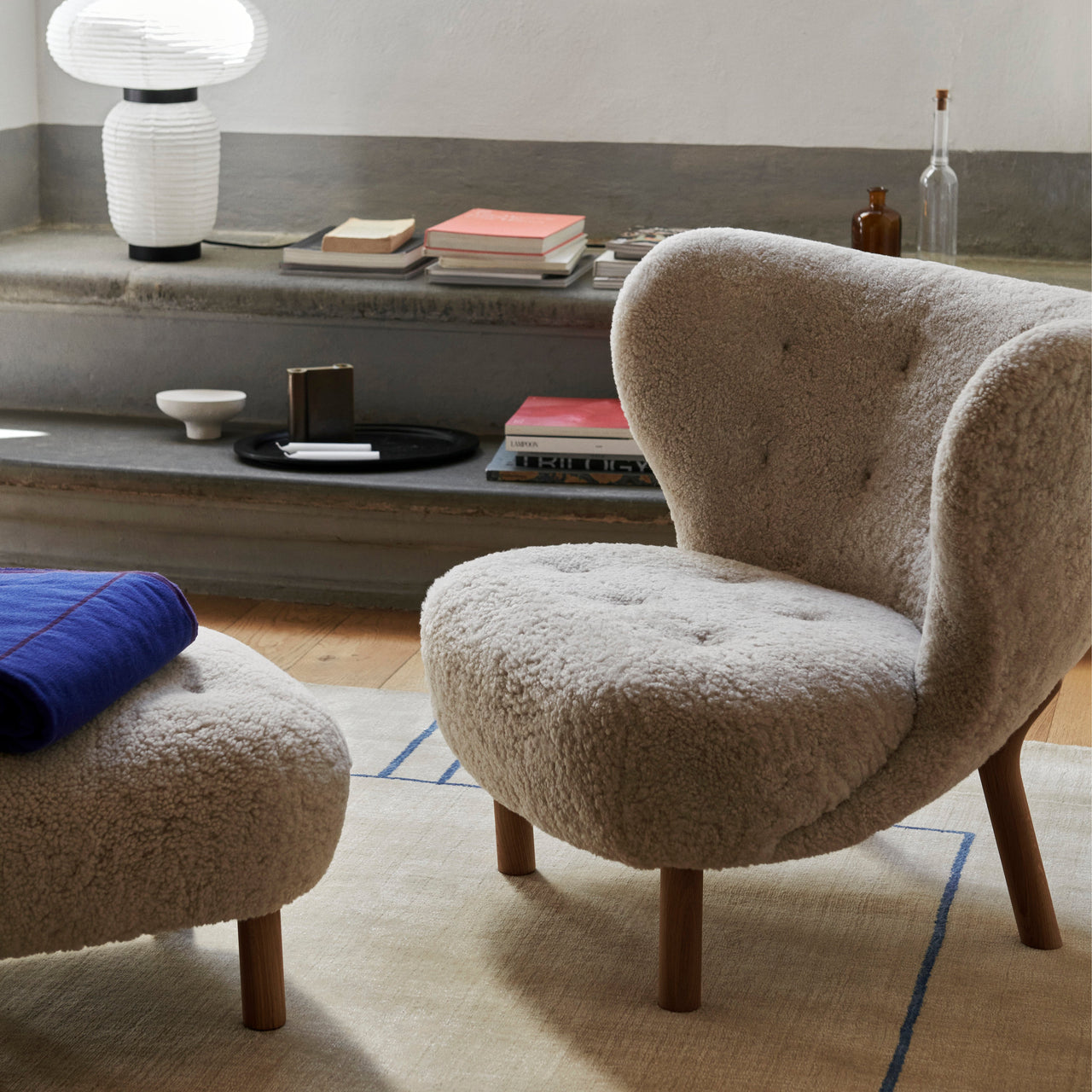 Little Petra Lounge Chair VB1 + Pouf ATD1 + LS