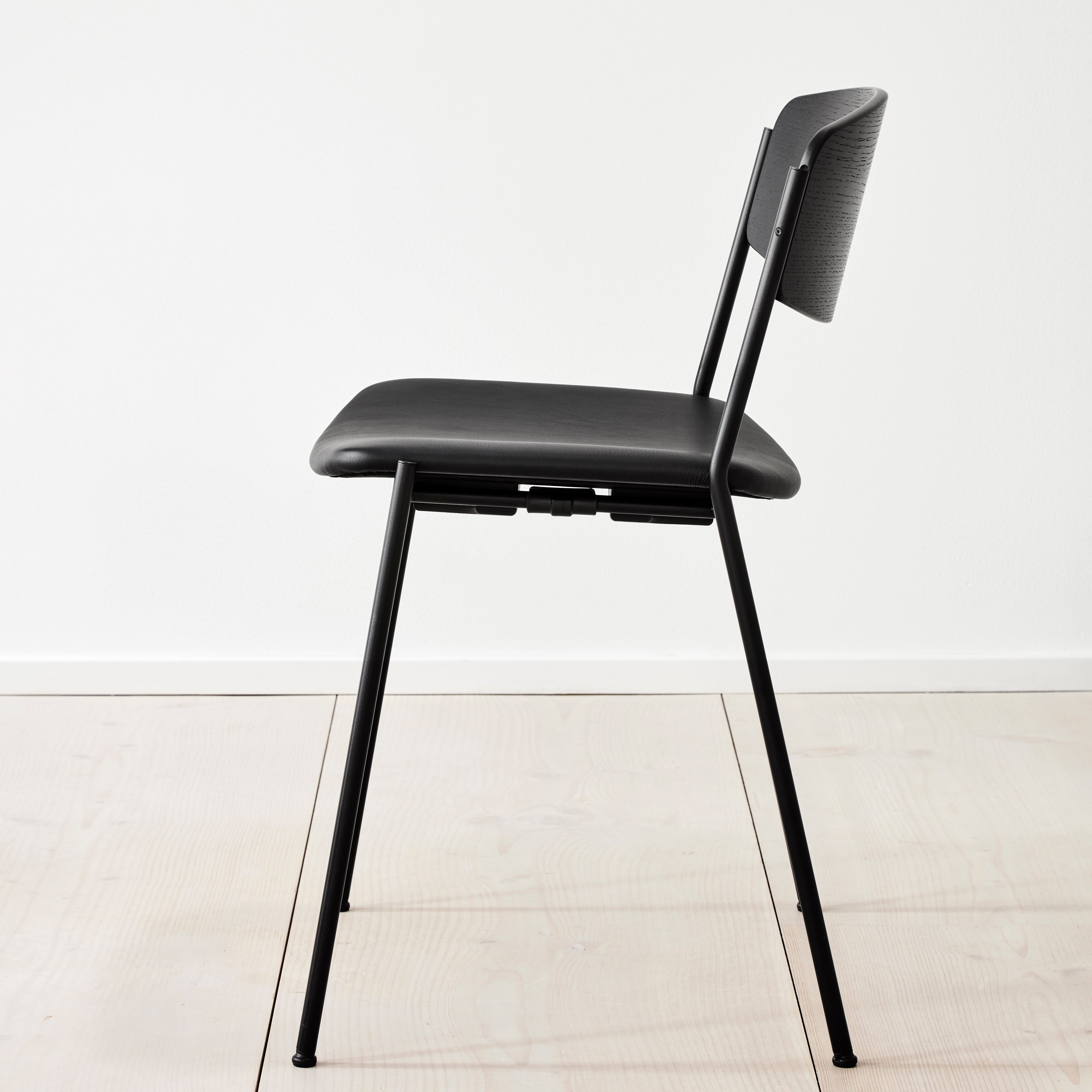 Lynderup Chair: Seat Upholstered + LS