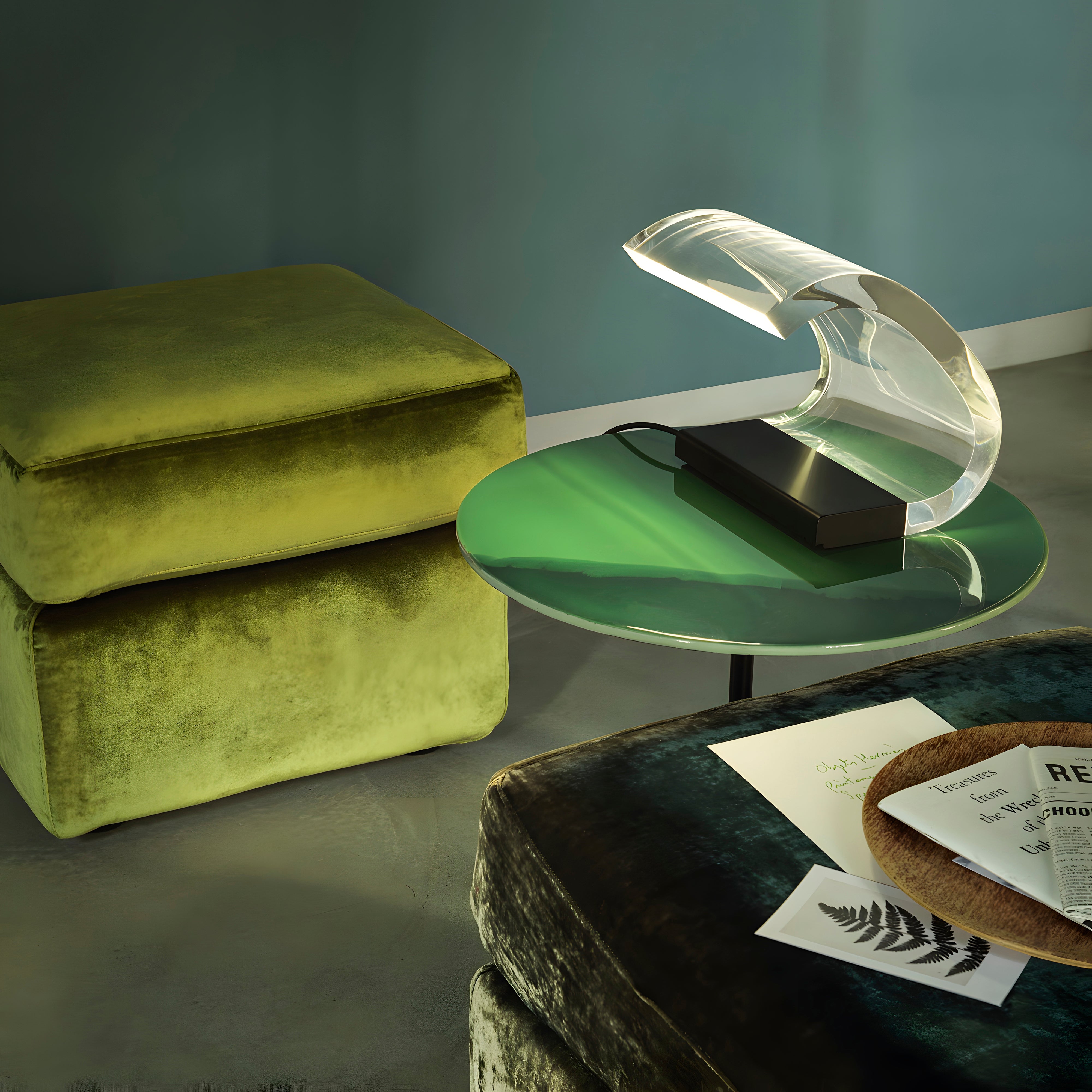 Acrilica Table Lamp