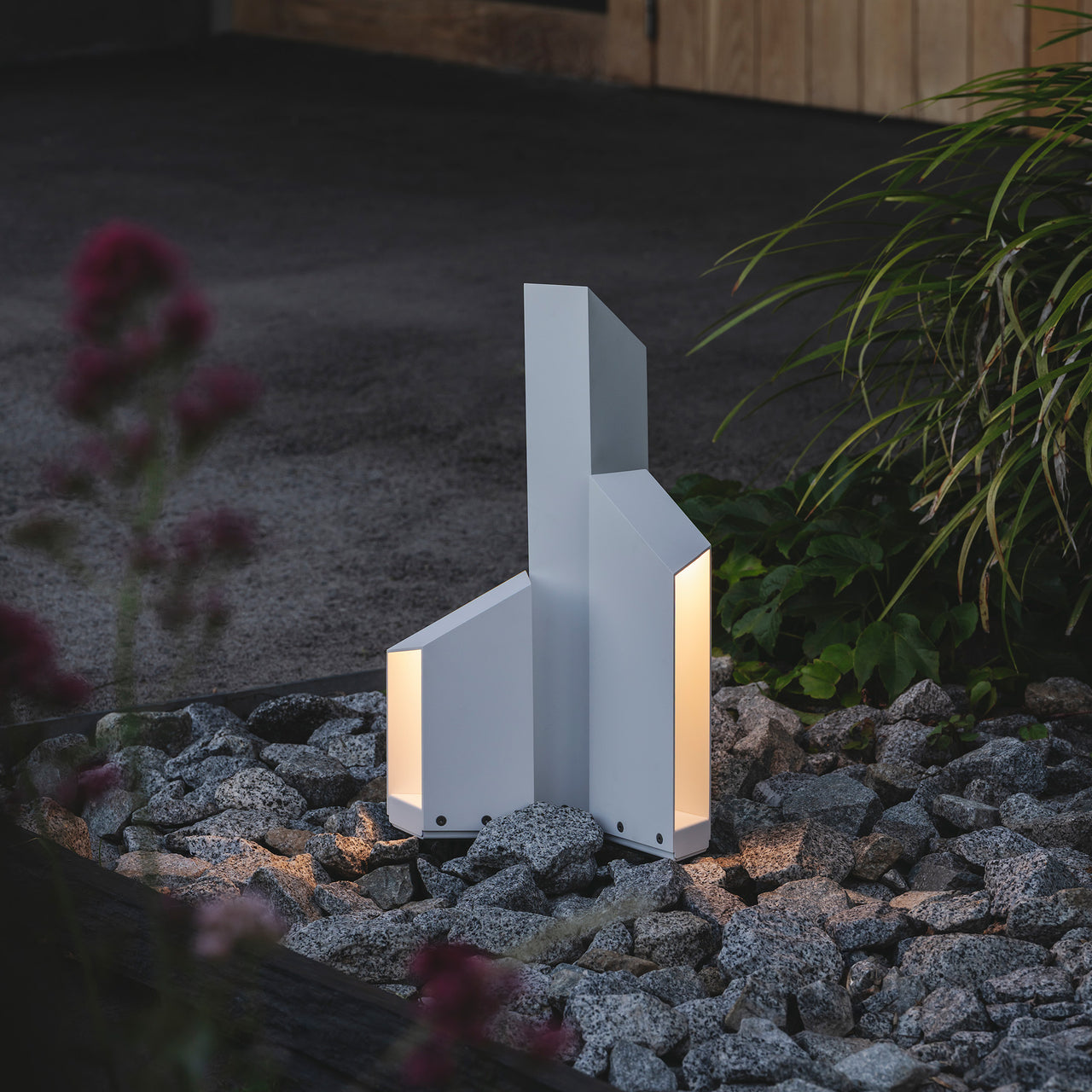 Domus Bollard
