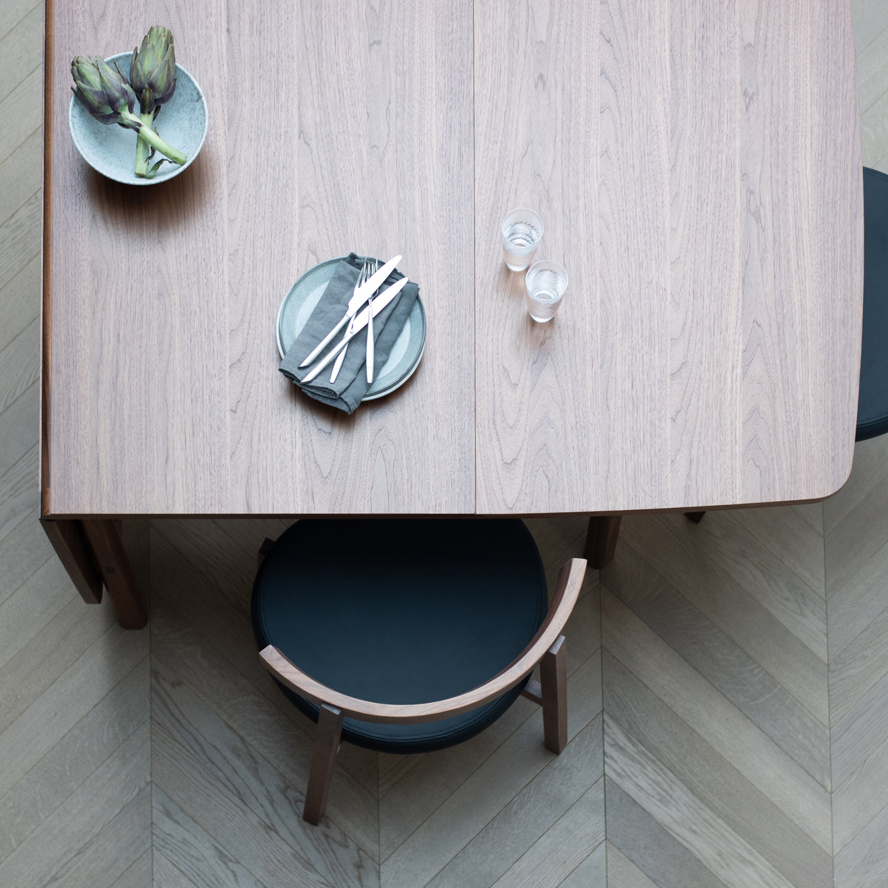 Marlow Table
