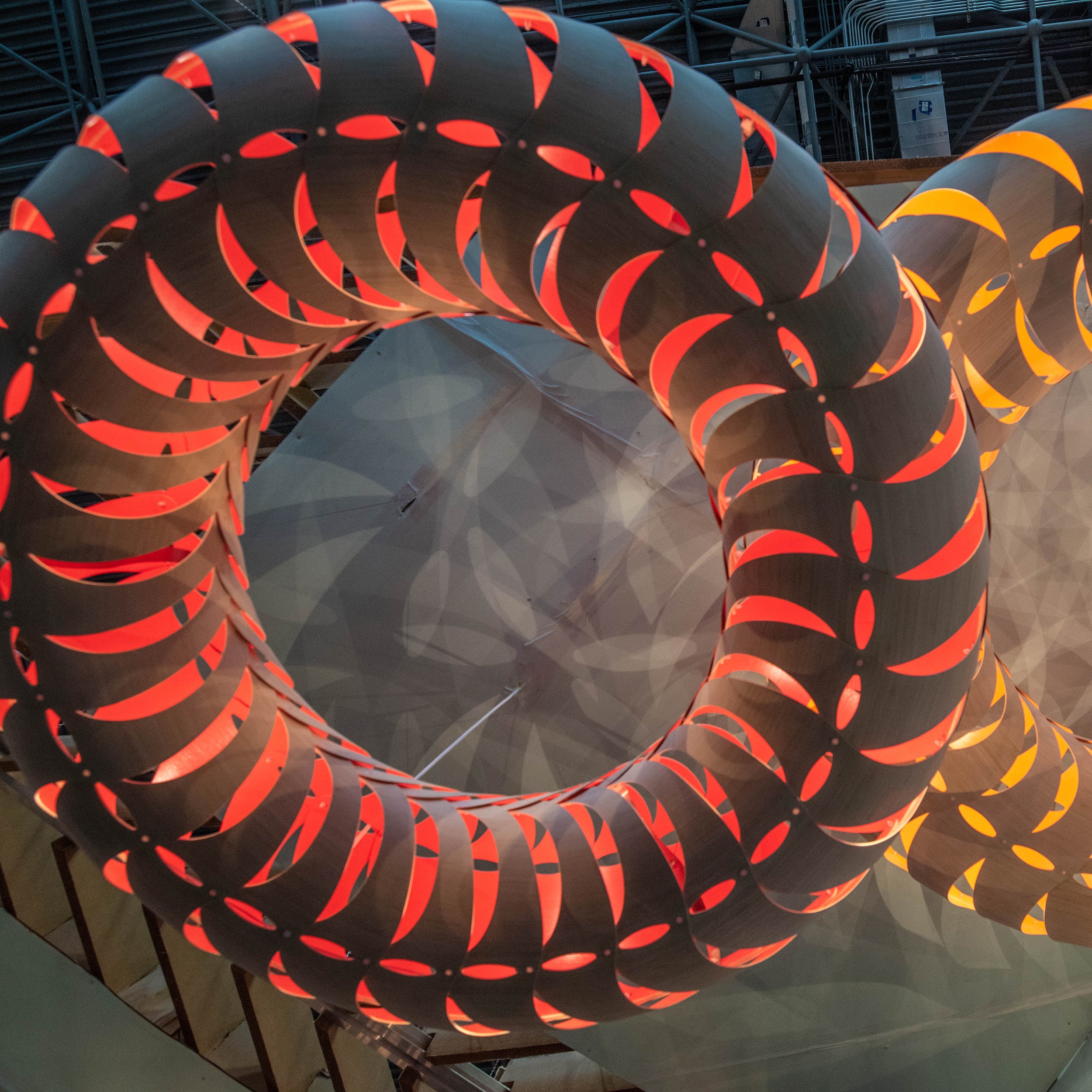 Maru Pendant Light: LS