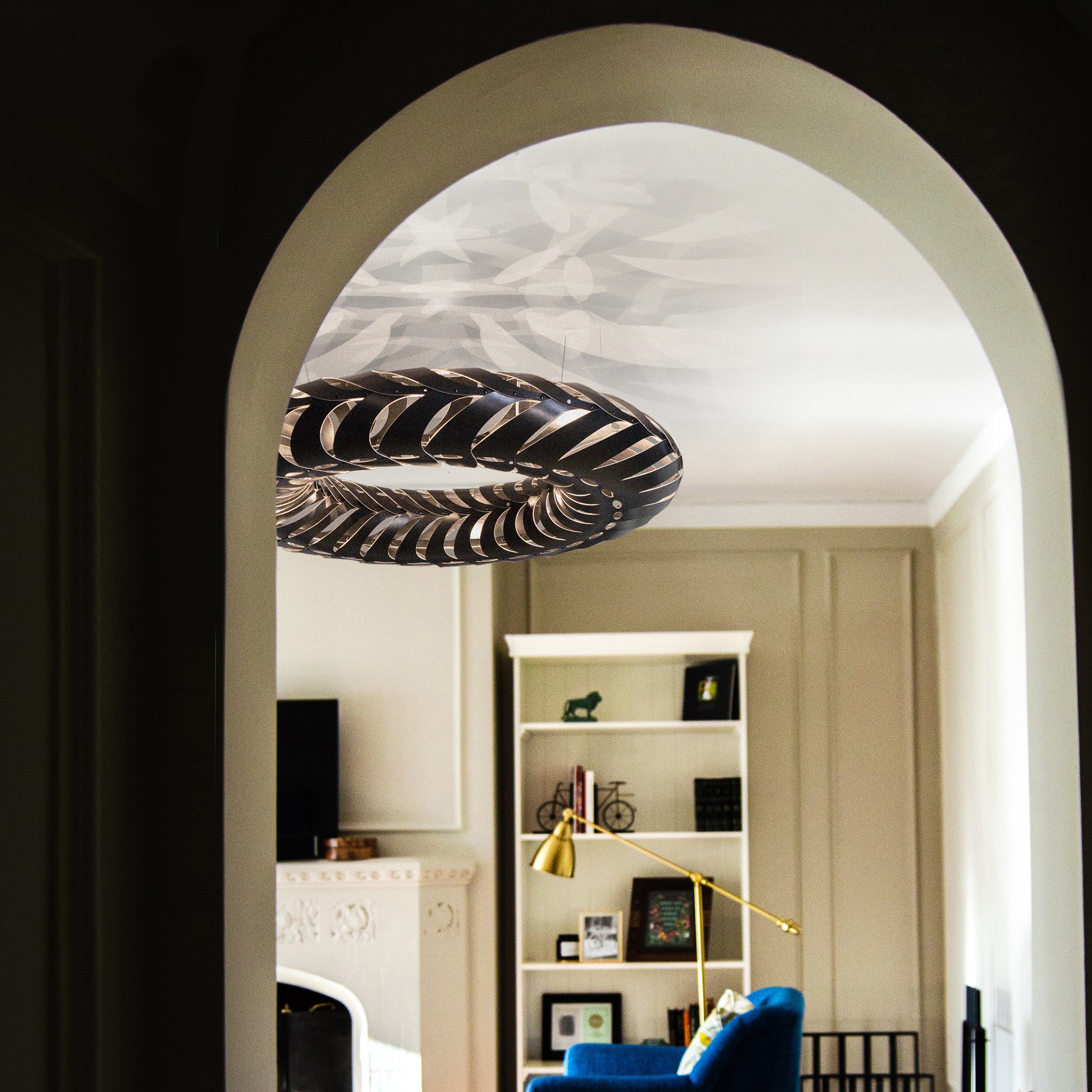 Maru Pendant Light: LS