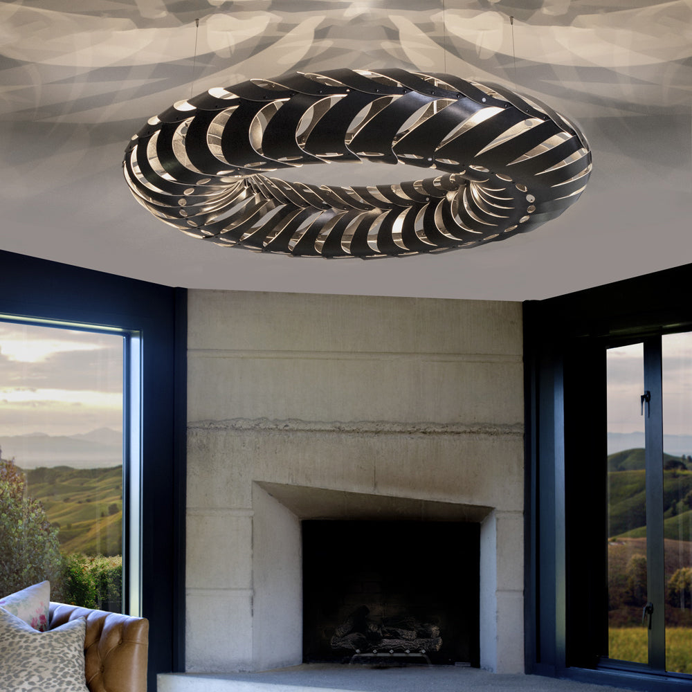 Maru Pendant Light: LS