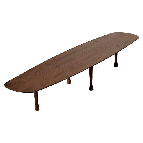 Mesa Única Long Coffee Table: Walnut