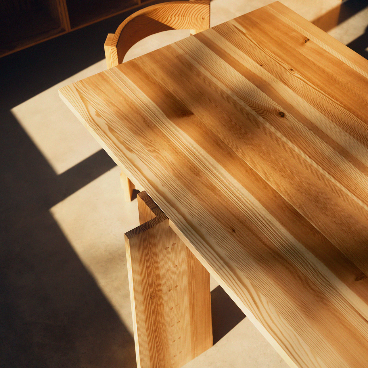 NMNG Rectangular Dining Table