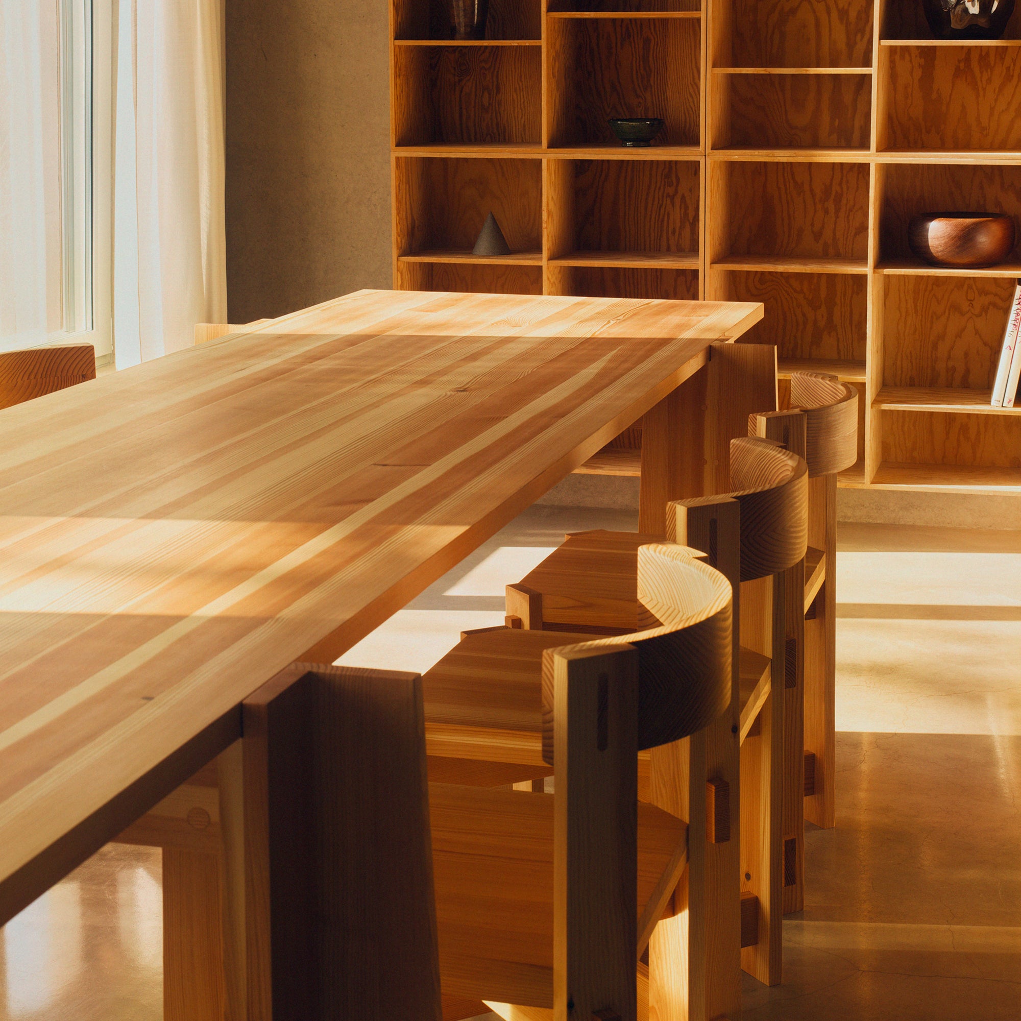 NMNG Rectangular Dining Table