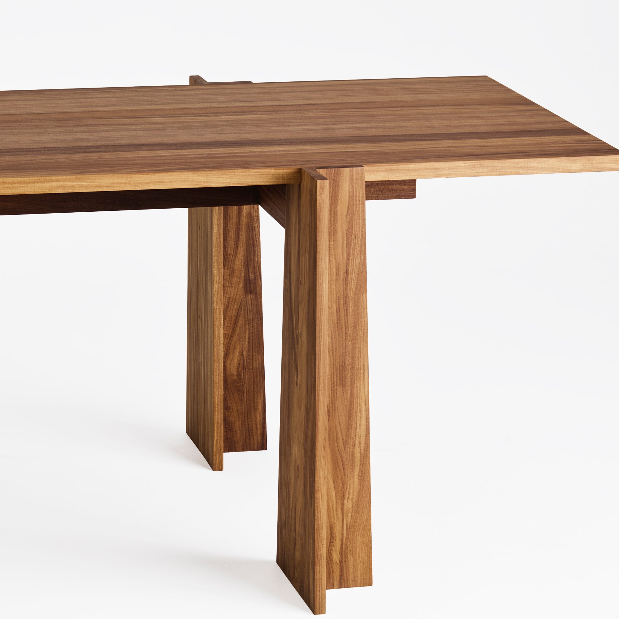 NMNG Rectangular Dining Table