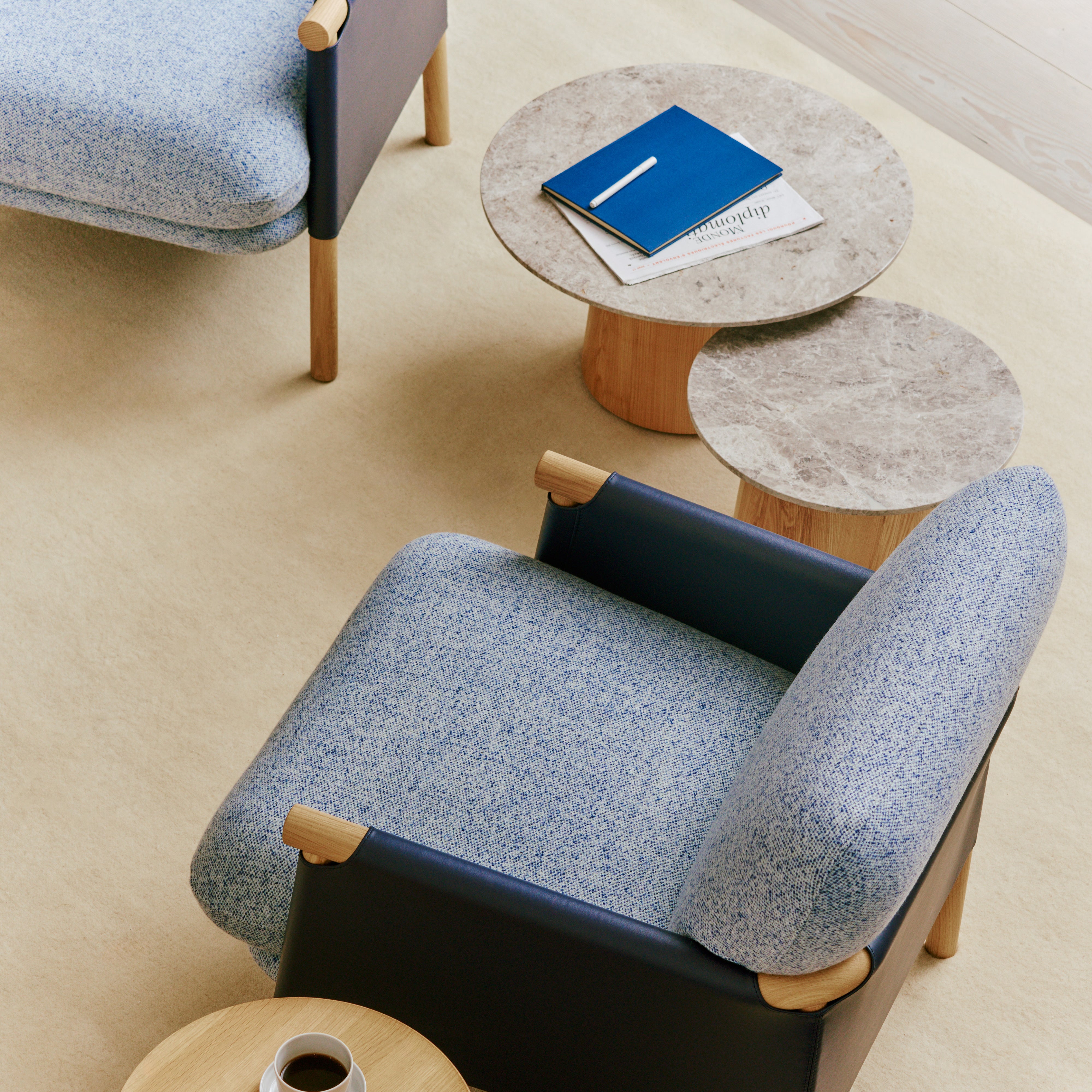 Niveau Coffee Table: LS