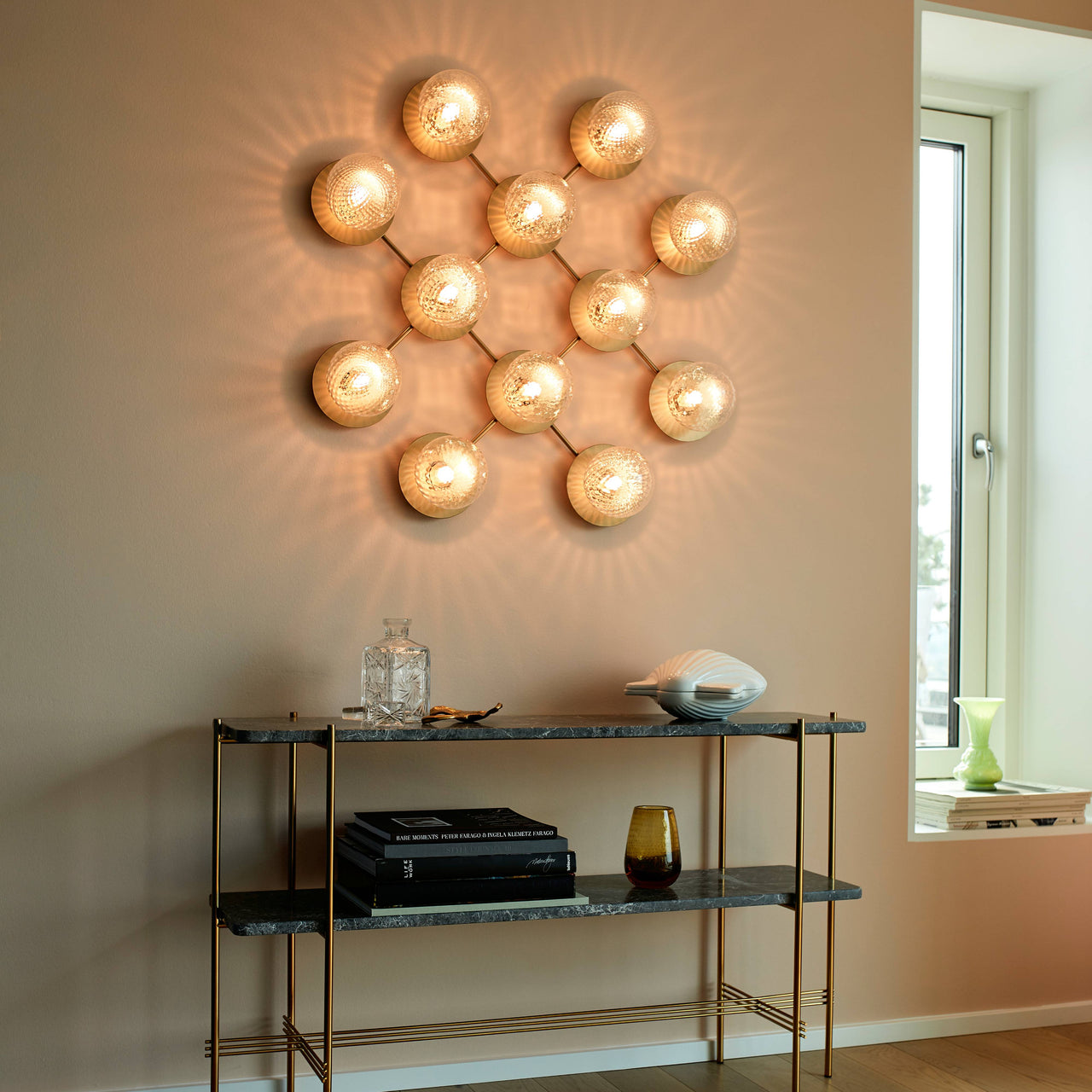 Liila 12 Wall + Ceiling Lamp