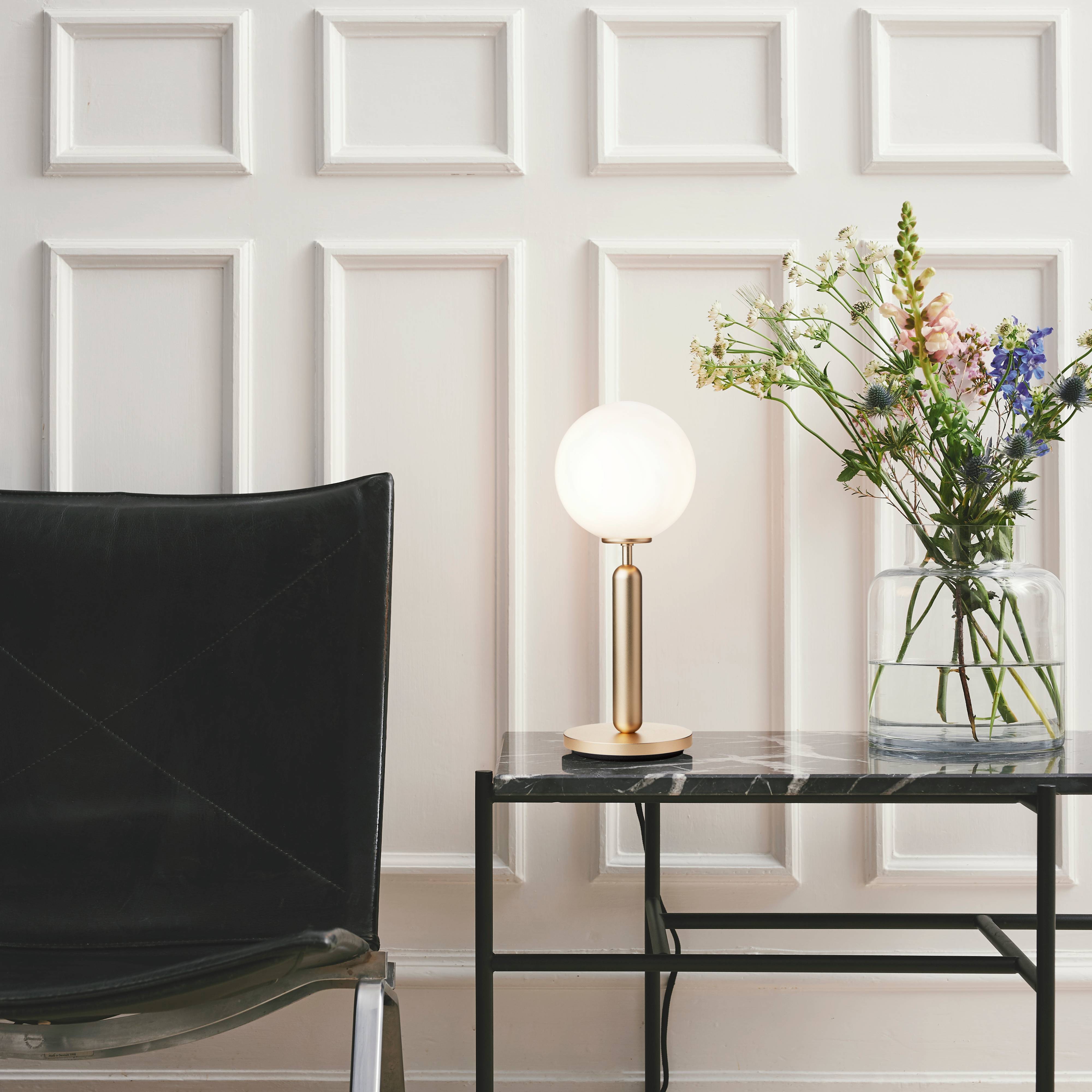 Miira Table Lamp