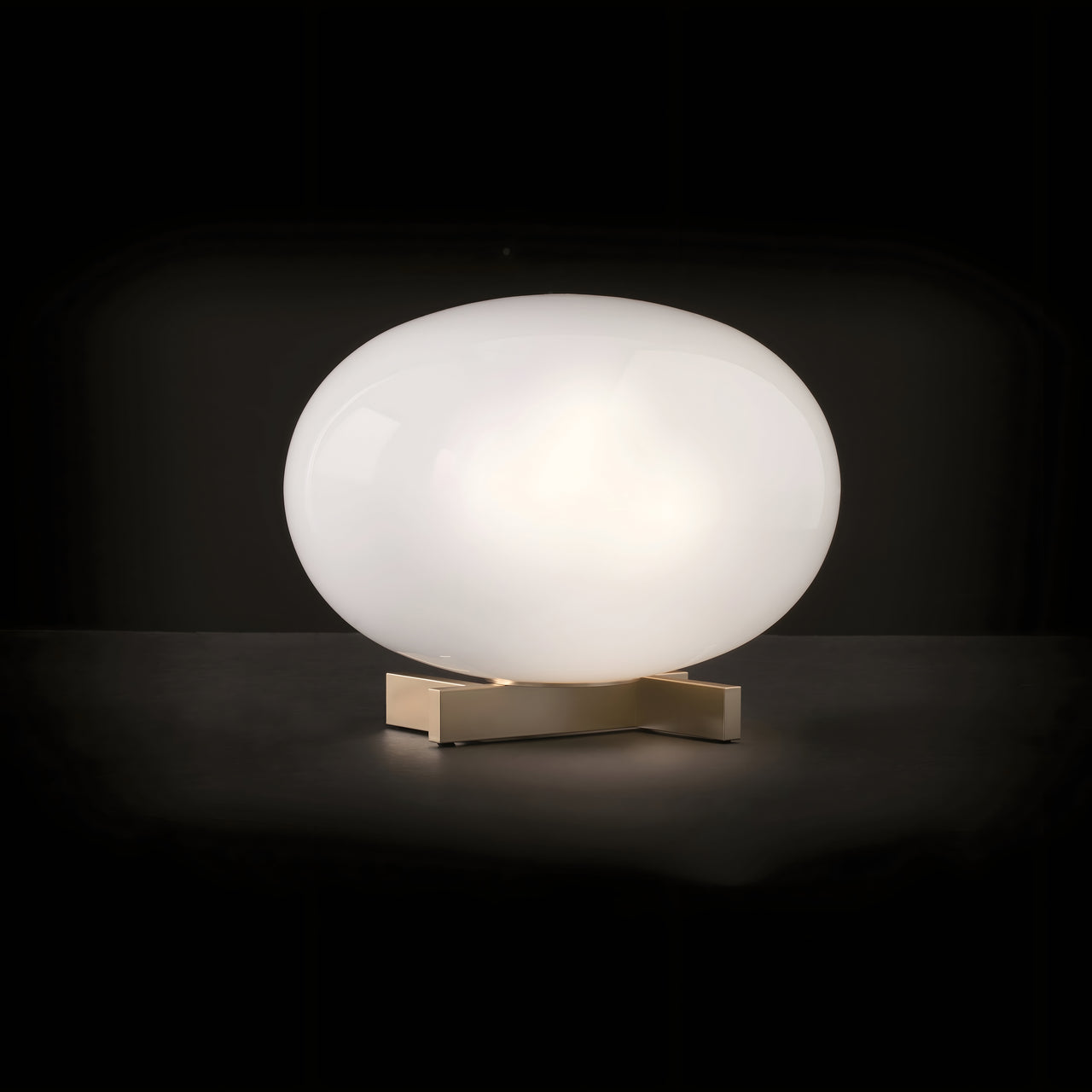 Alba Table Lamp