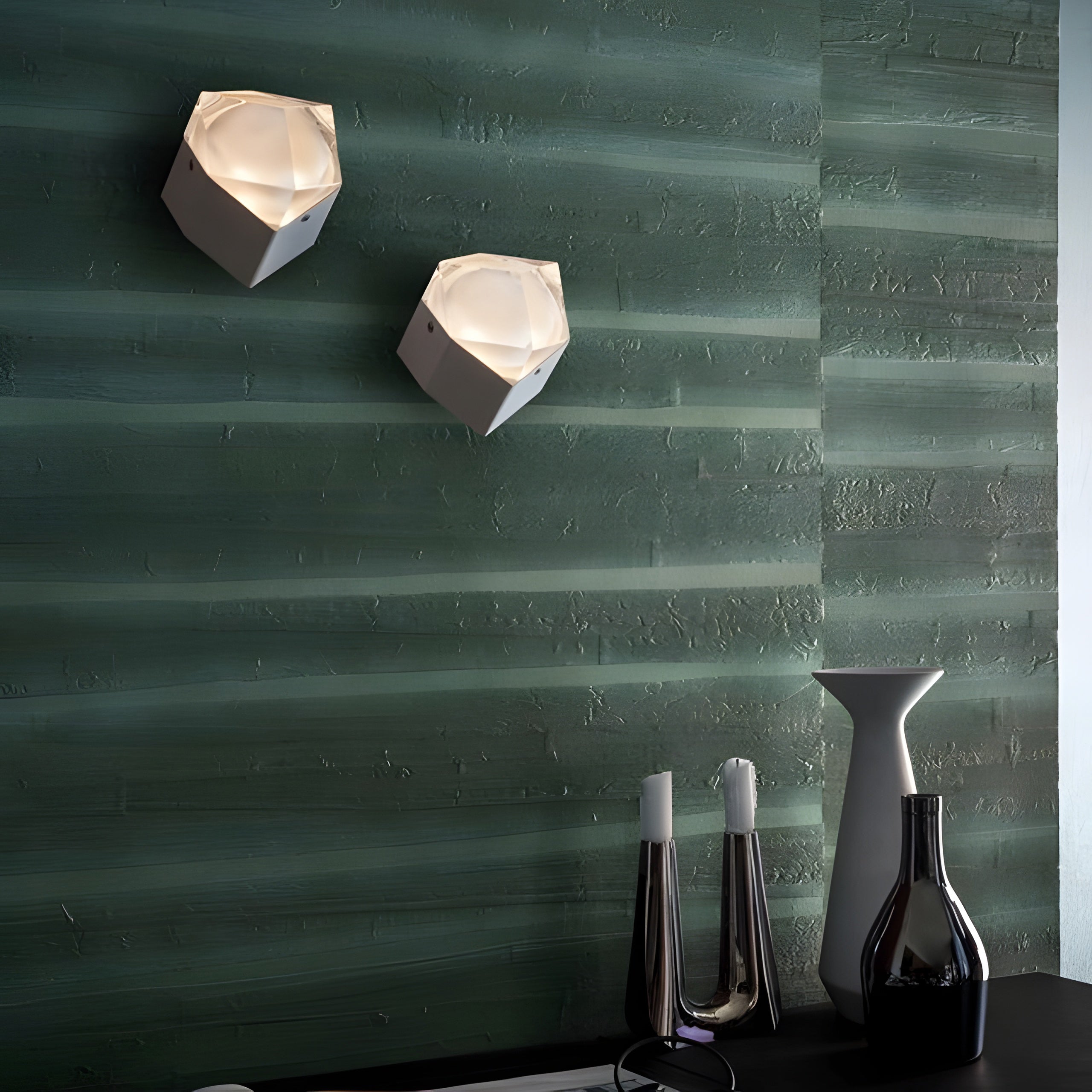 Astro Wall Lamp