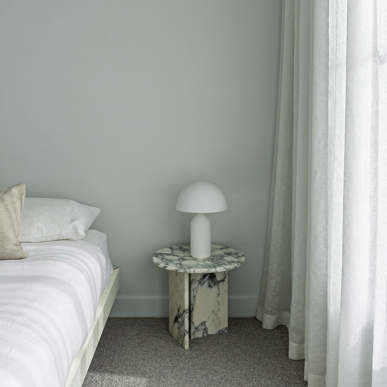 Atollo Table Lamp: Glass