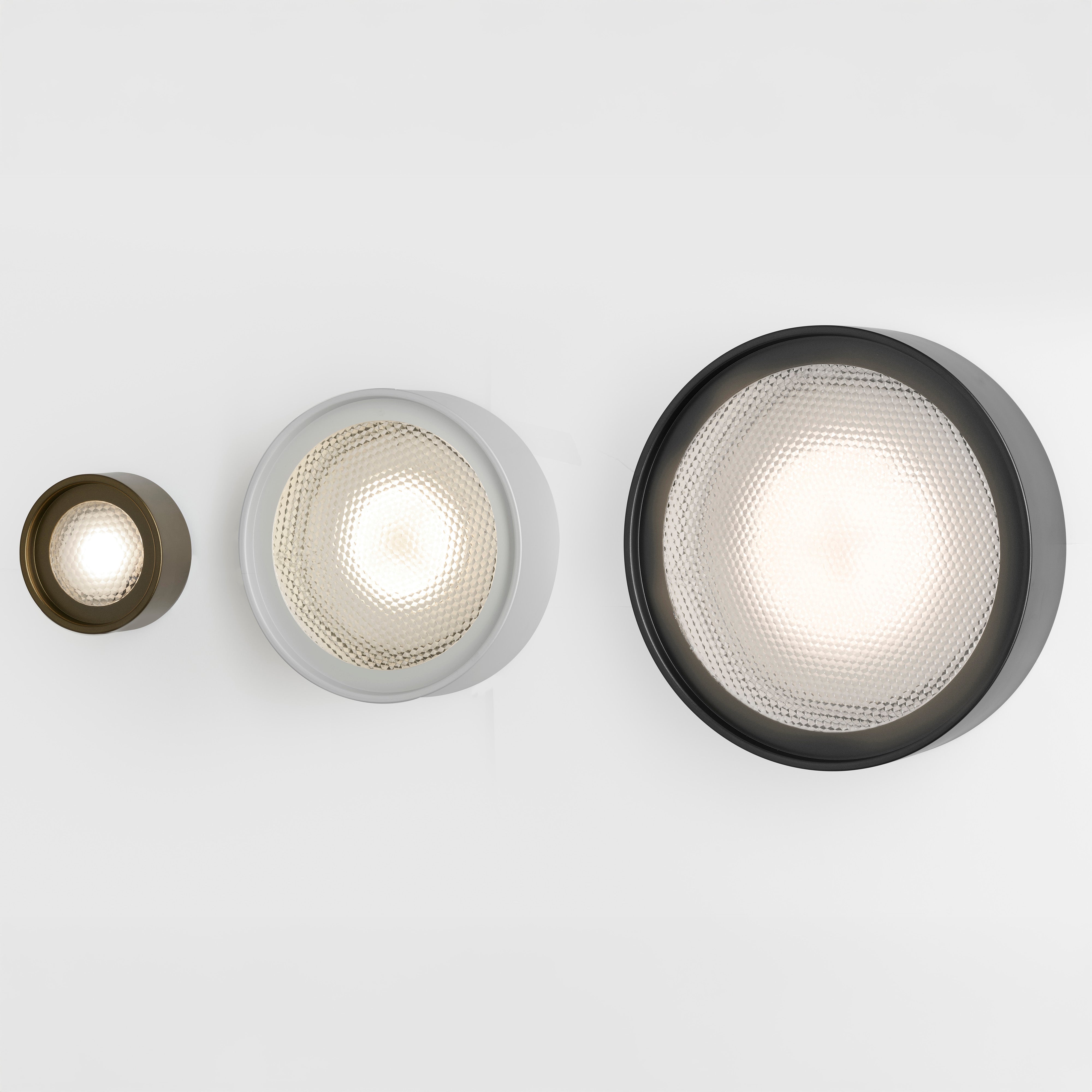 Berlin Wall Lamp: Outdoor