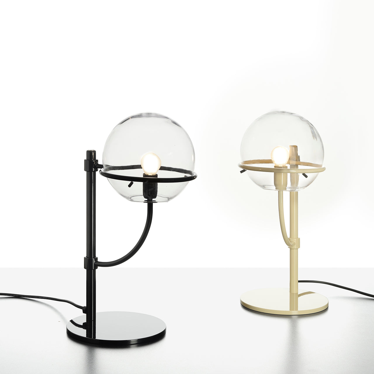 Lyndon Table Lamp: Outdoor