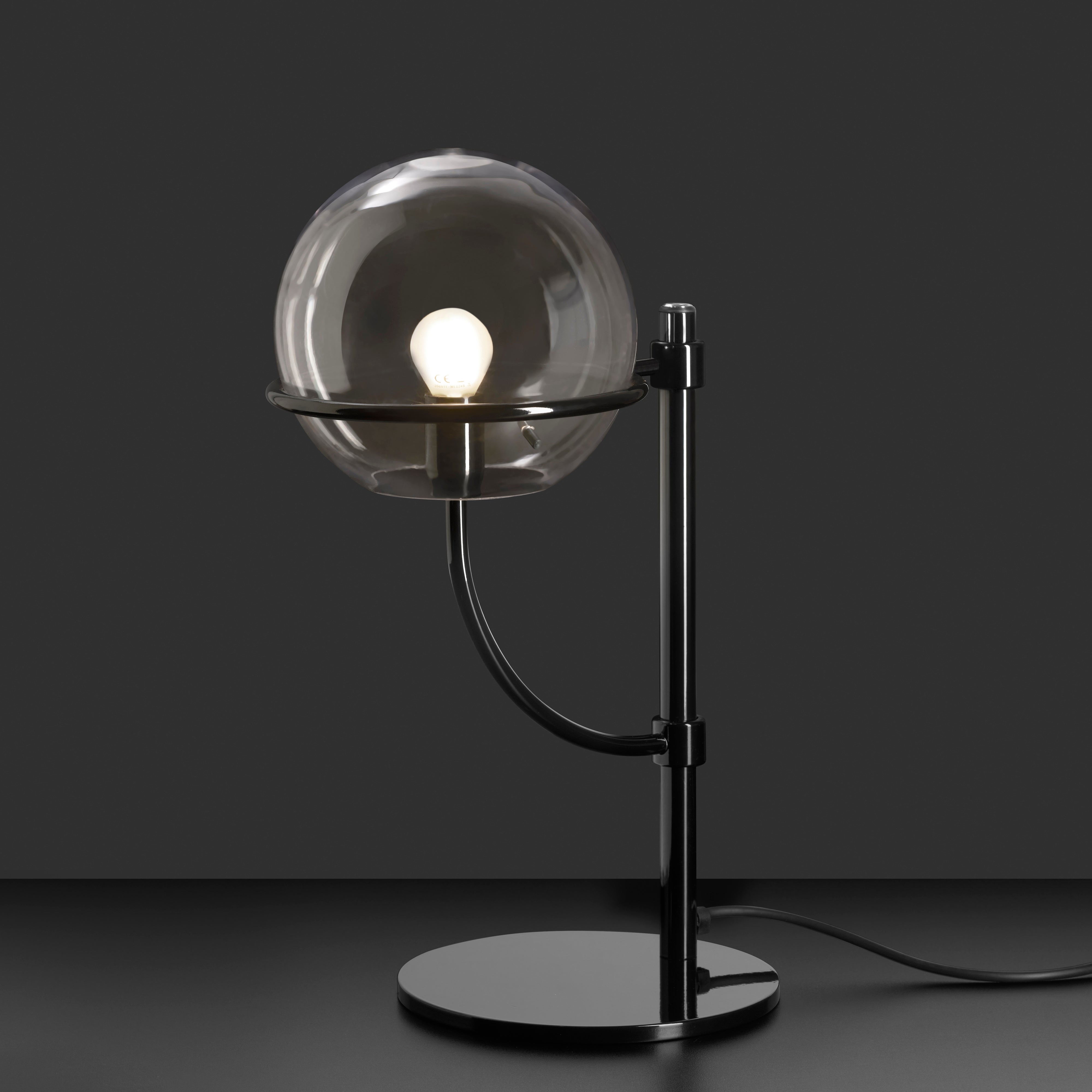 Lyndon Table Lamp: Outdoor