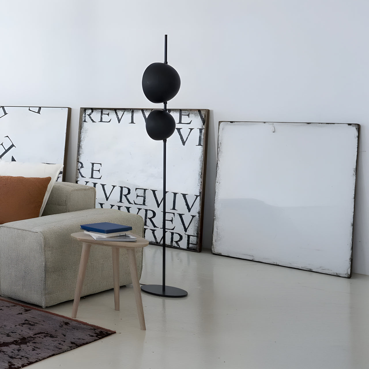 Superluna Floor Lamp