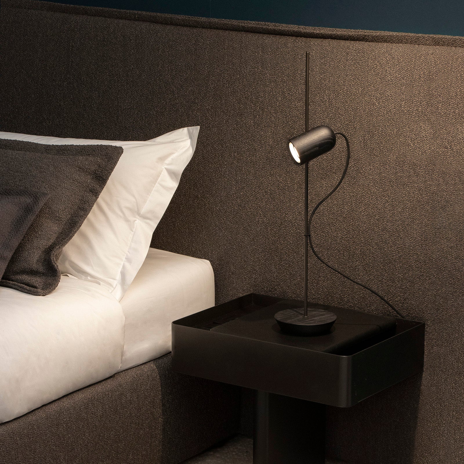 Onfa Table Lamp