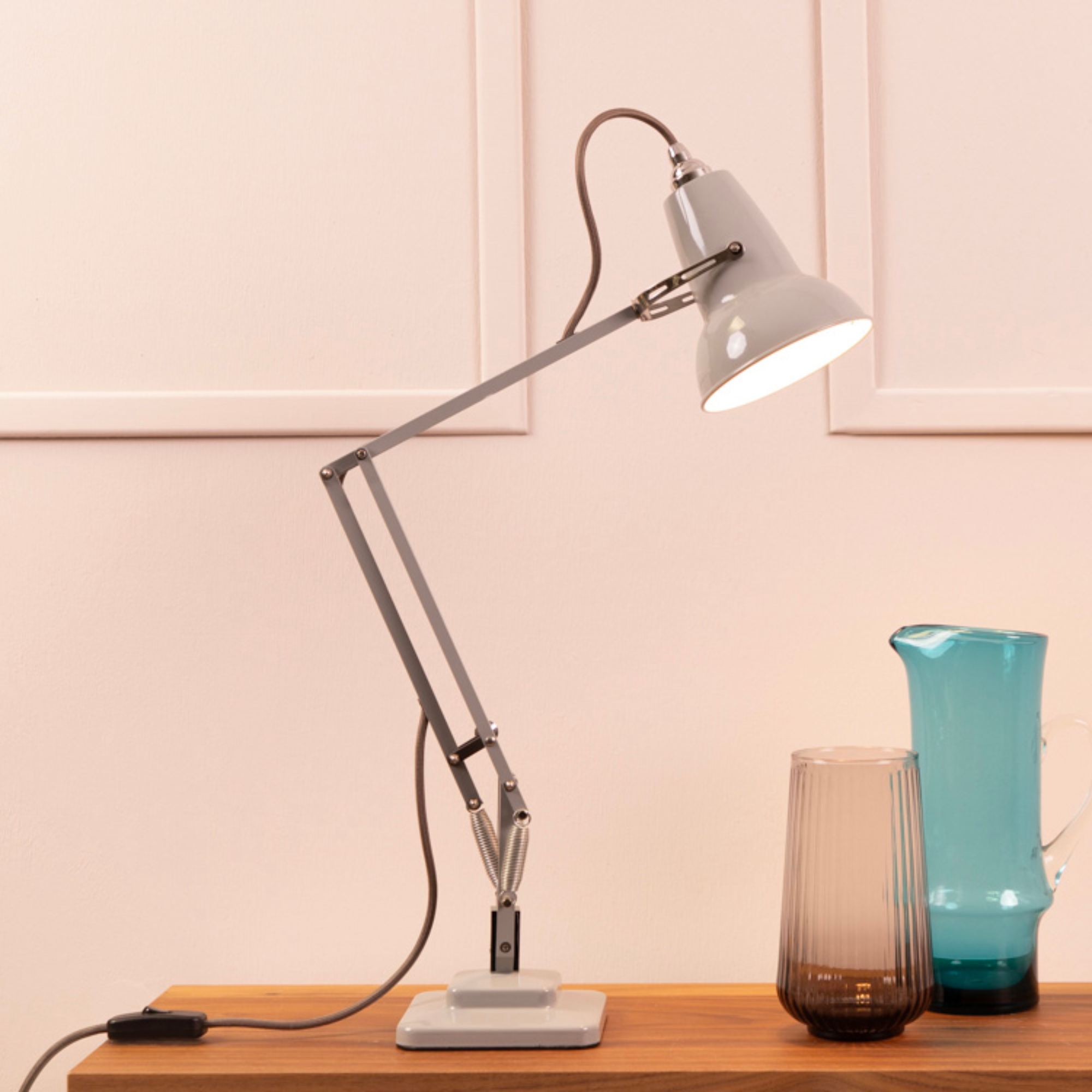 Original 1227 Mini Desk Lamp: LS