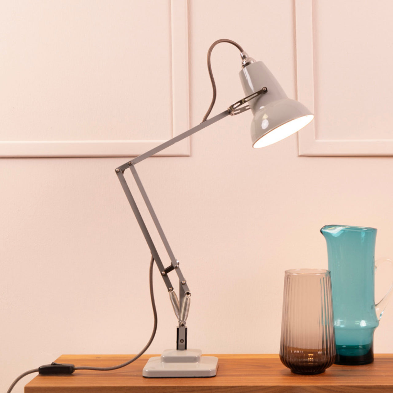 Original 1227 Mini Desk Lamp: LS