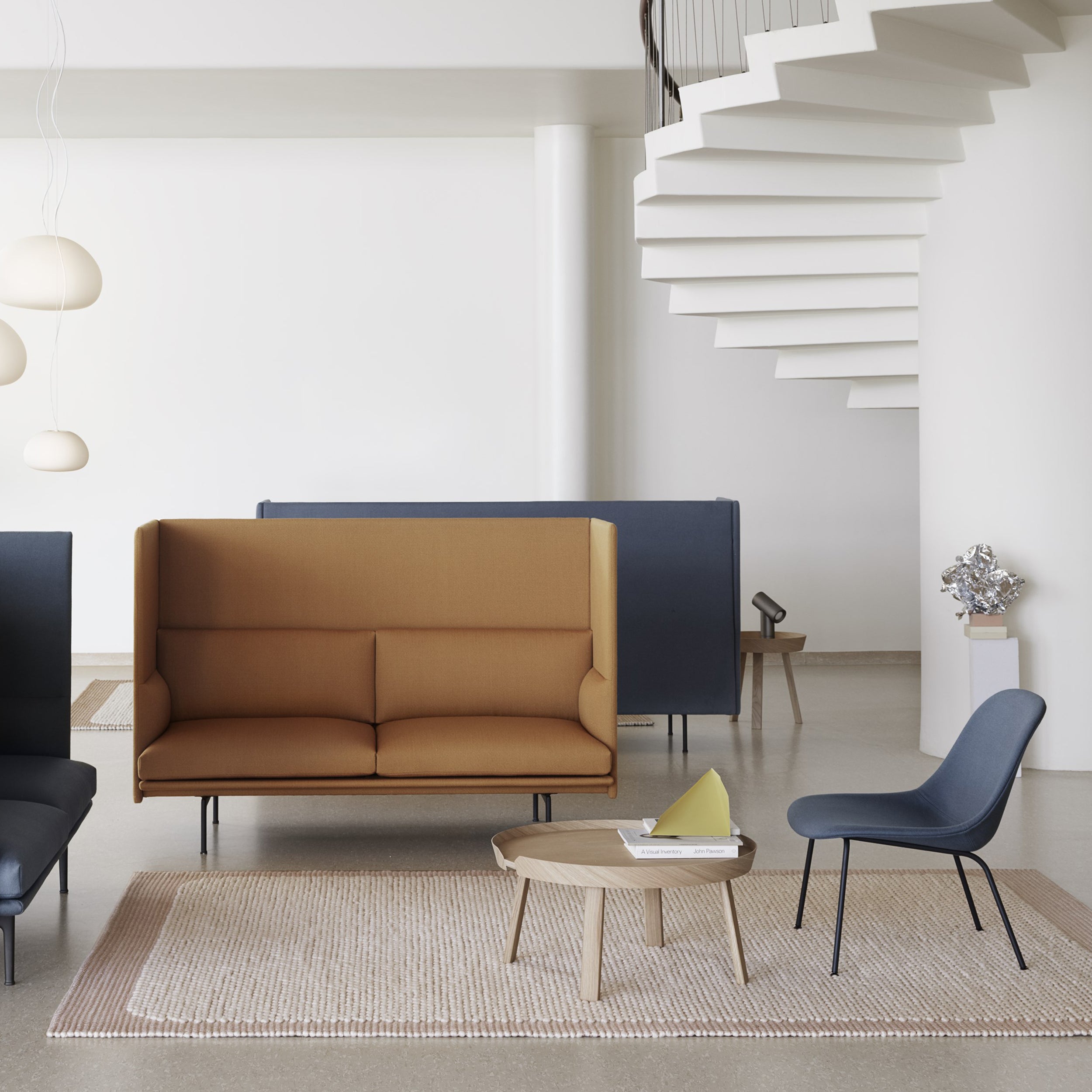 Fiber Lounge Chair: Tube Base